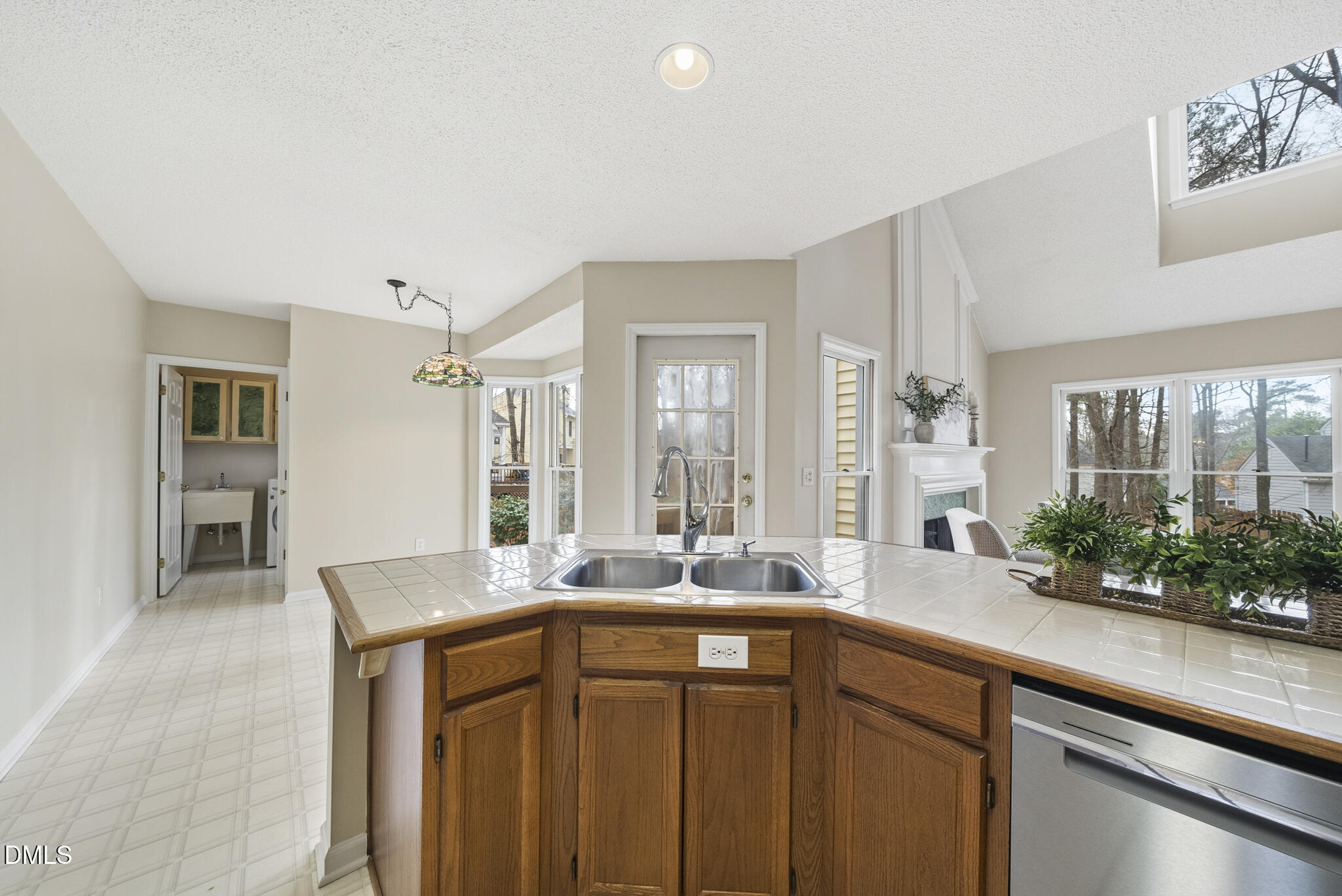 805 Beddingfield Drive Property Photo 36