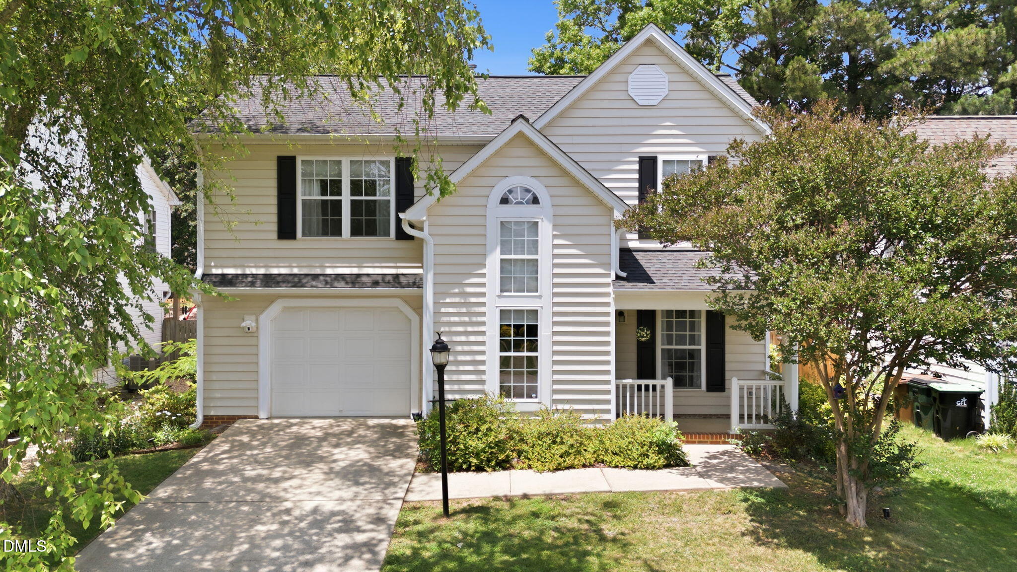 304 Stone Hedge Court Property Photo 1