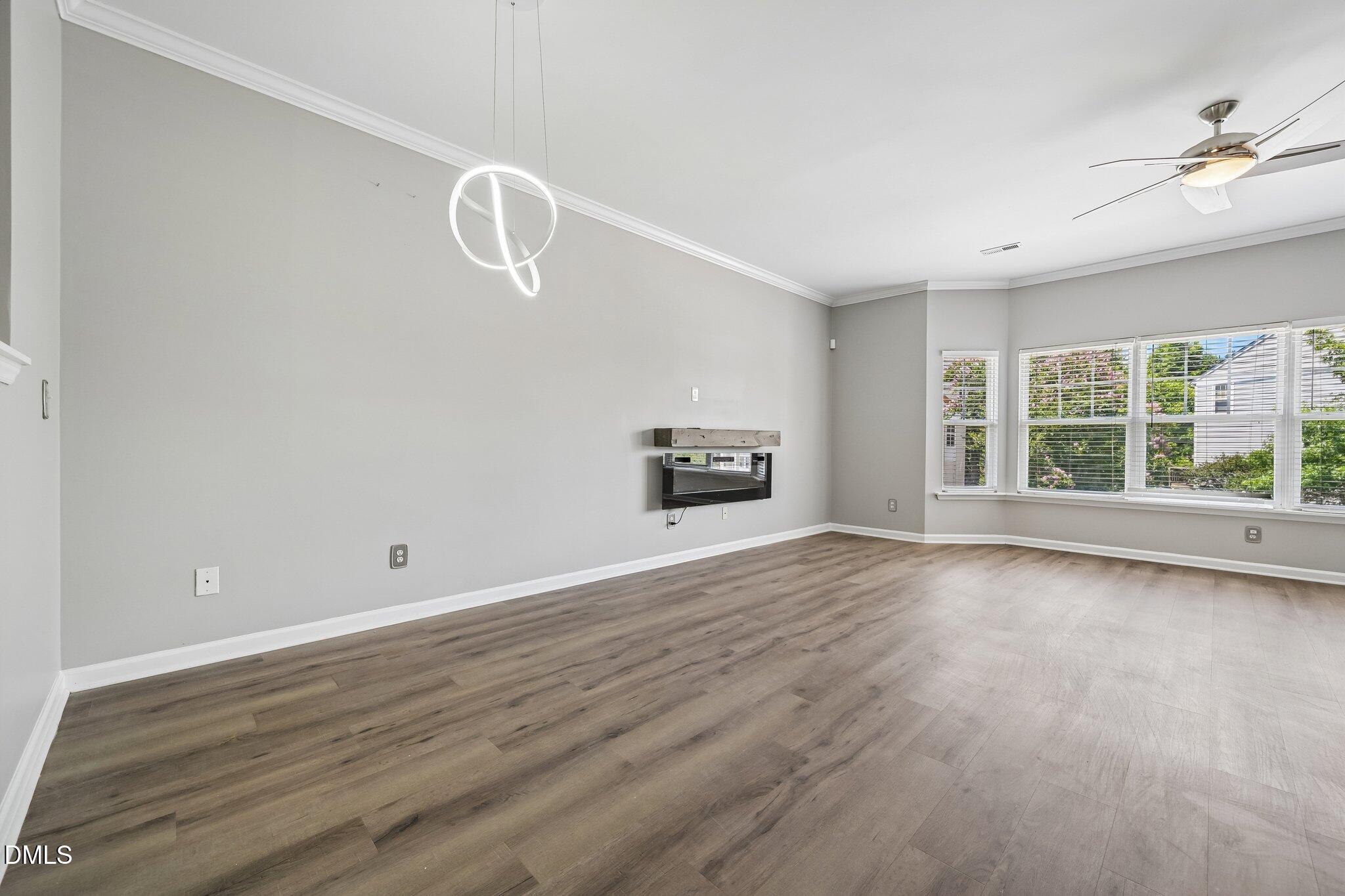 11822 Canemount Street Property Photo 5