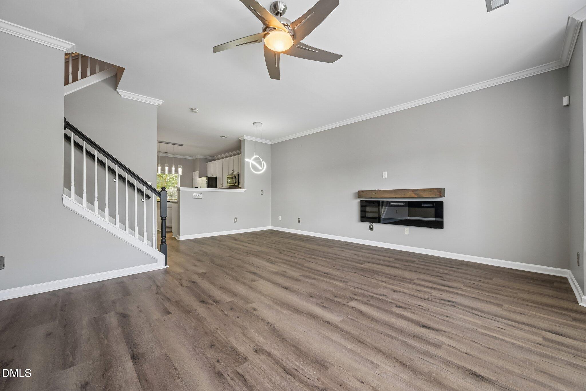 11822 Canemount Street Property Photo 7