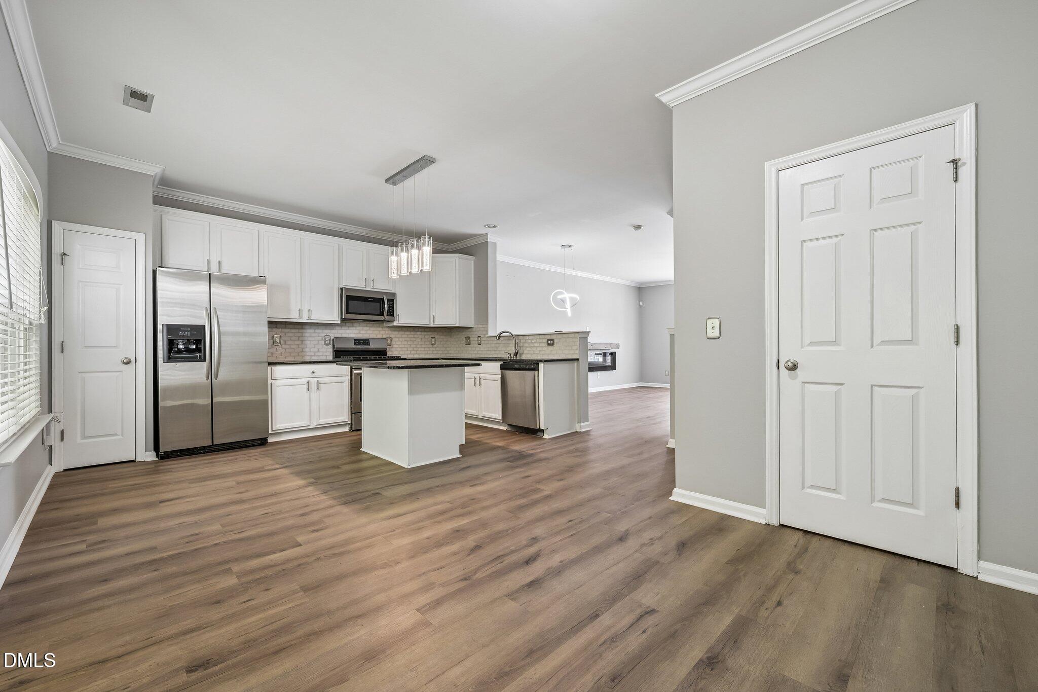 11822 Canemount Street Property Photo 11