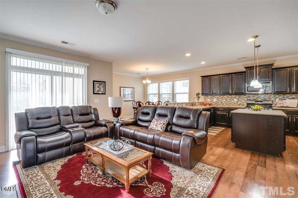 1114 Oatney Ridge Lane Property Photo 4