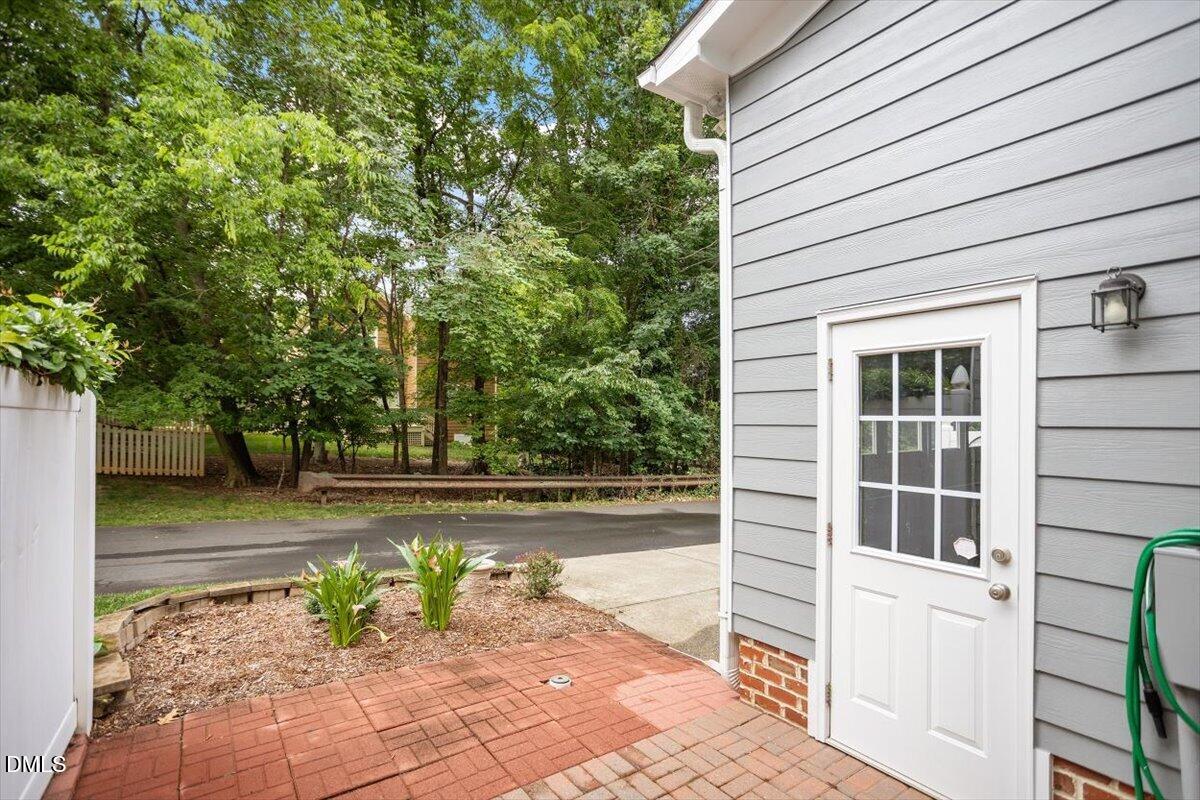 2203 Bouncy Day Court Property Photo 39