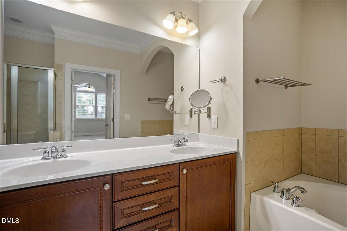 2203 Bouncy Day Court Property Photo 55
