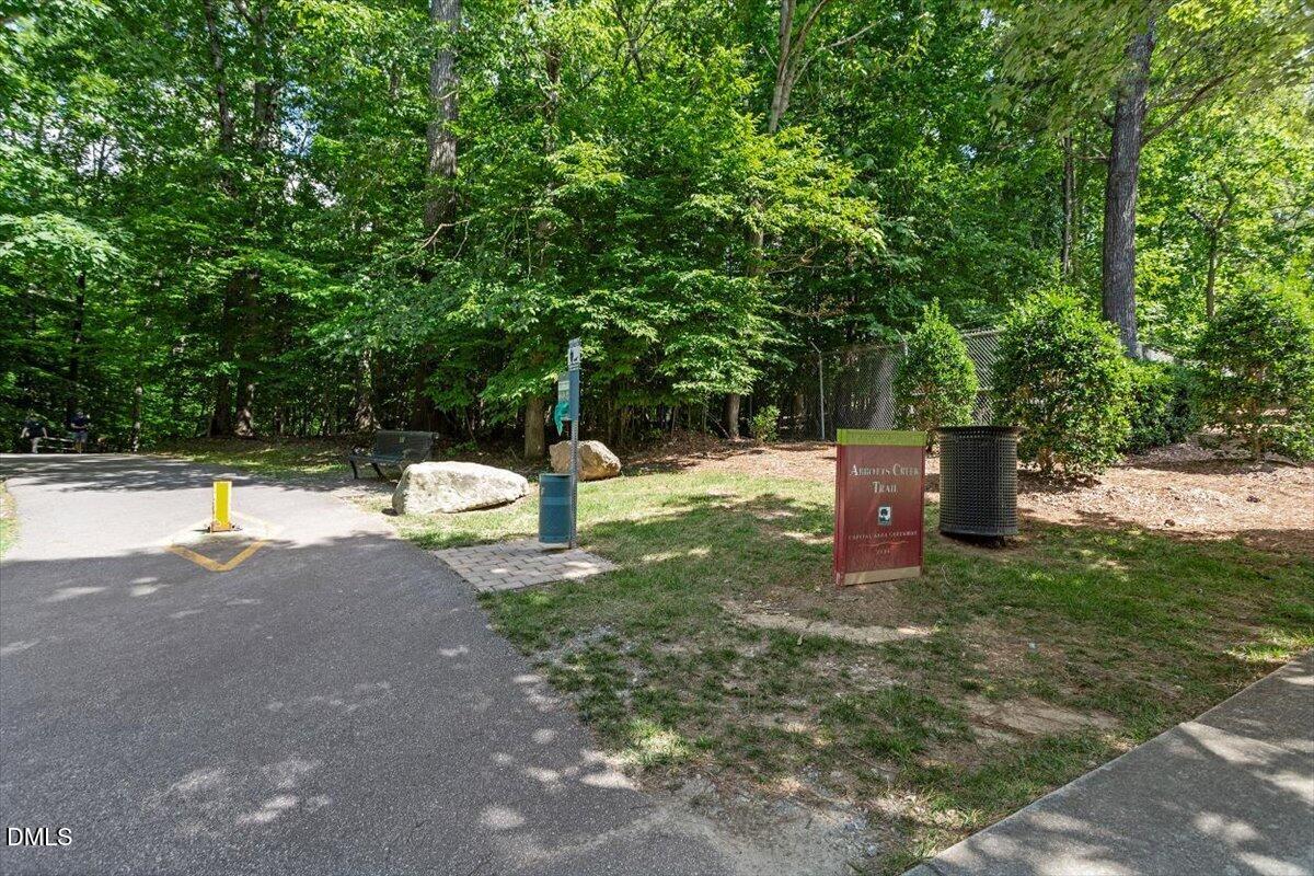 2203 Bouncy Day Court Property Photo 72