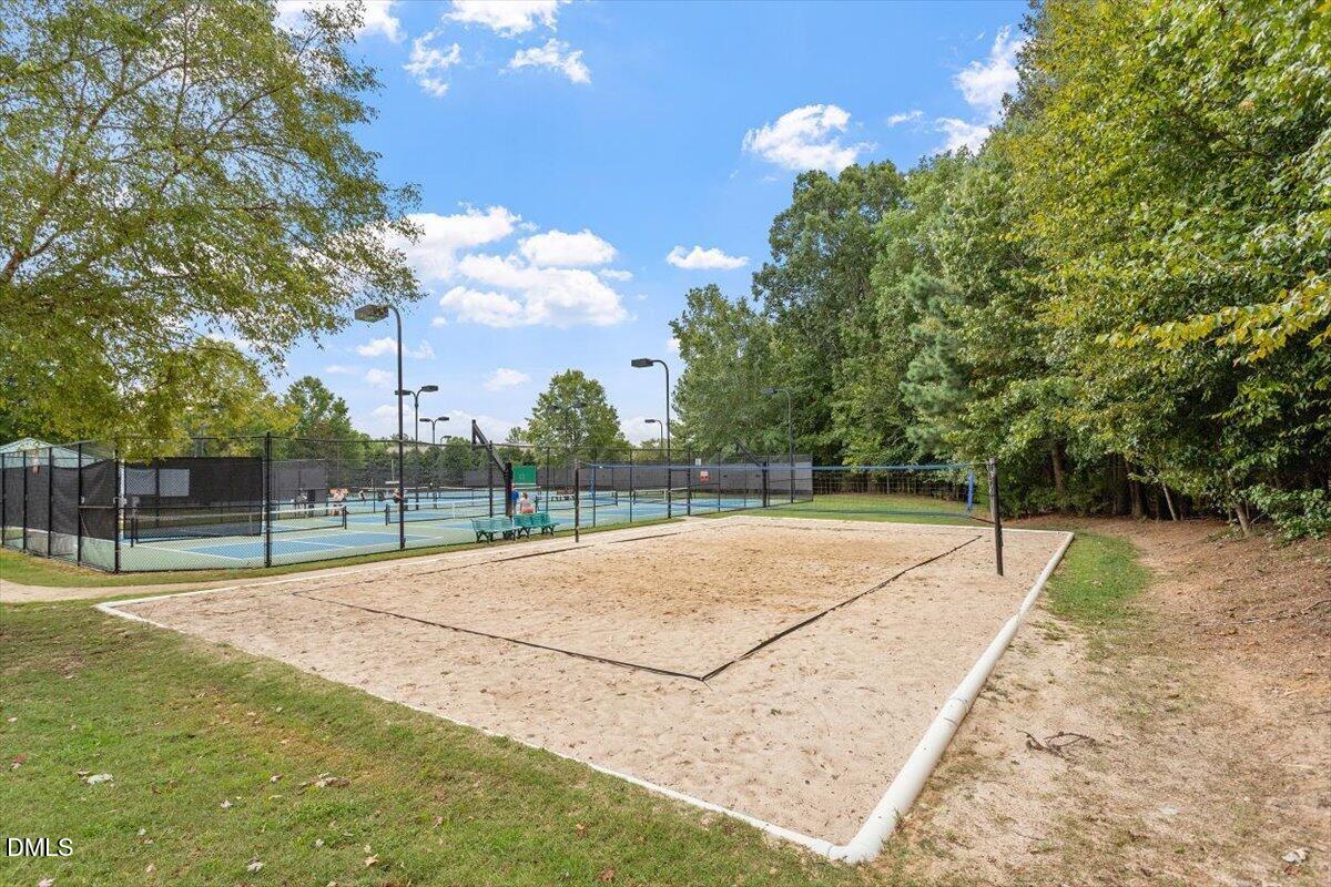 2203 Bouncy Day Court Property Photo 74
