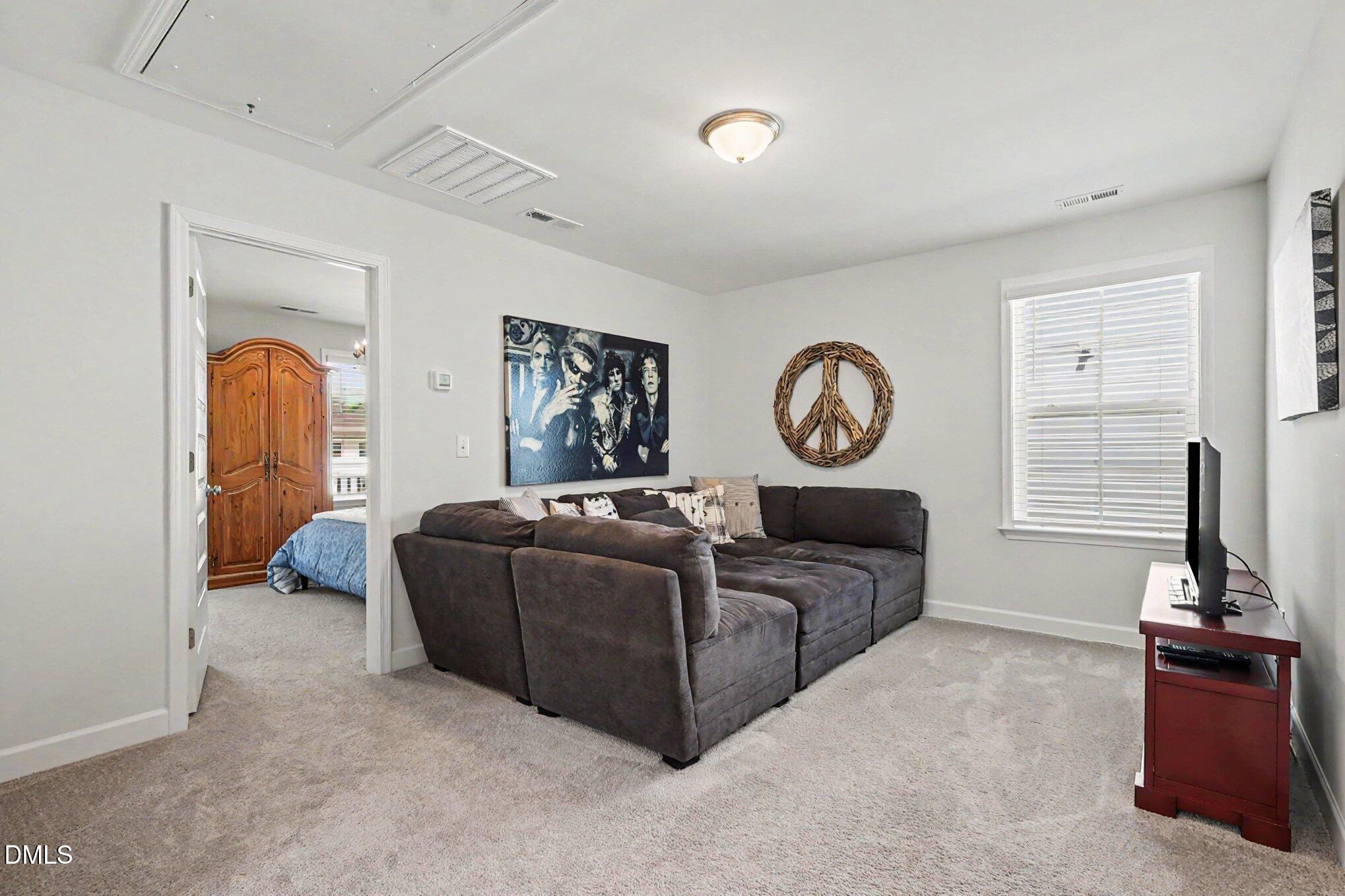 8932 Kitchin Farms Way Property Photo 18