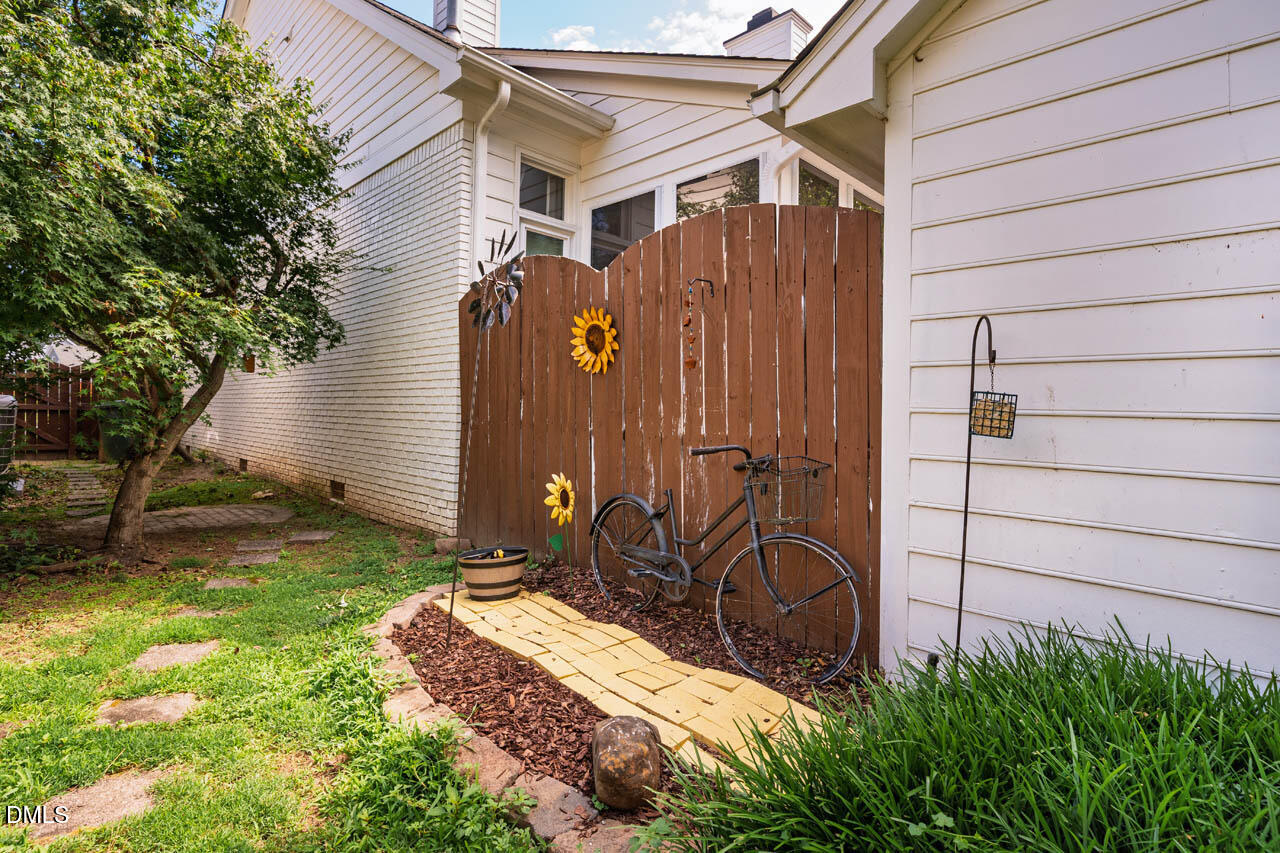 107 Cumberland Green Drive Property Photo 41