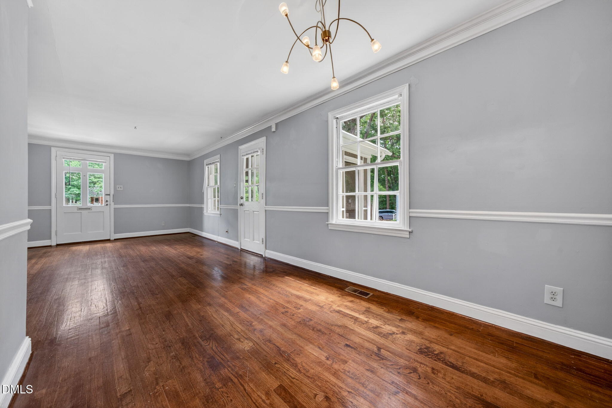 500 N King Charles Road Property Photo 6
