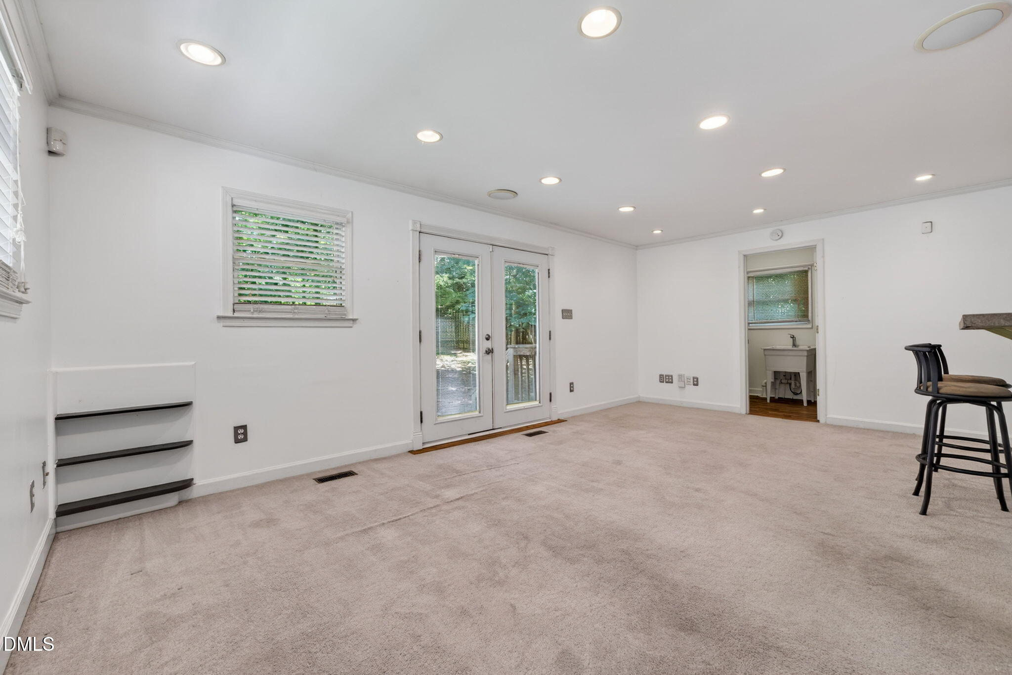 500 N King Charles Road Property Photo 12