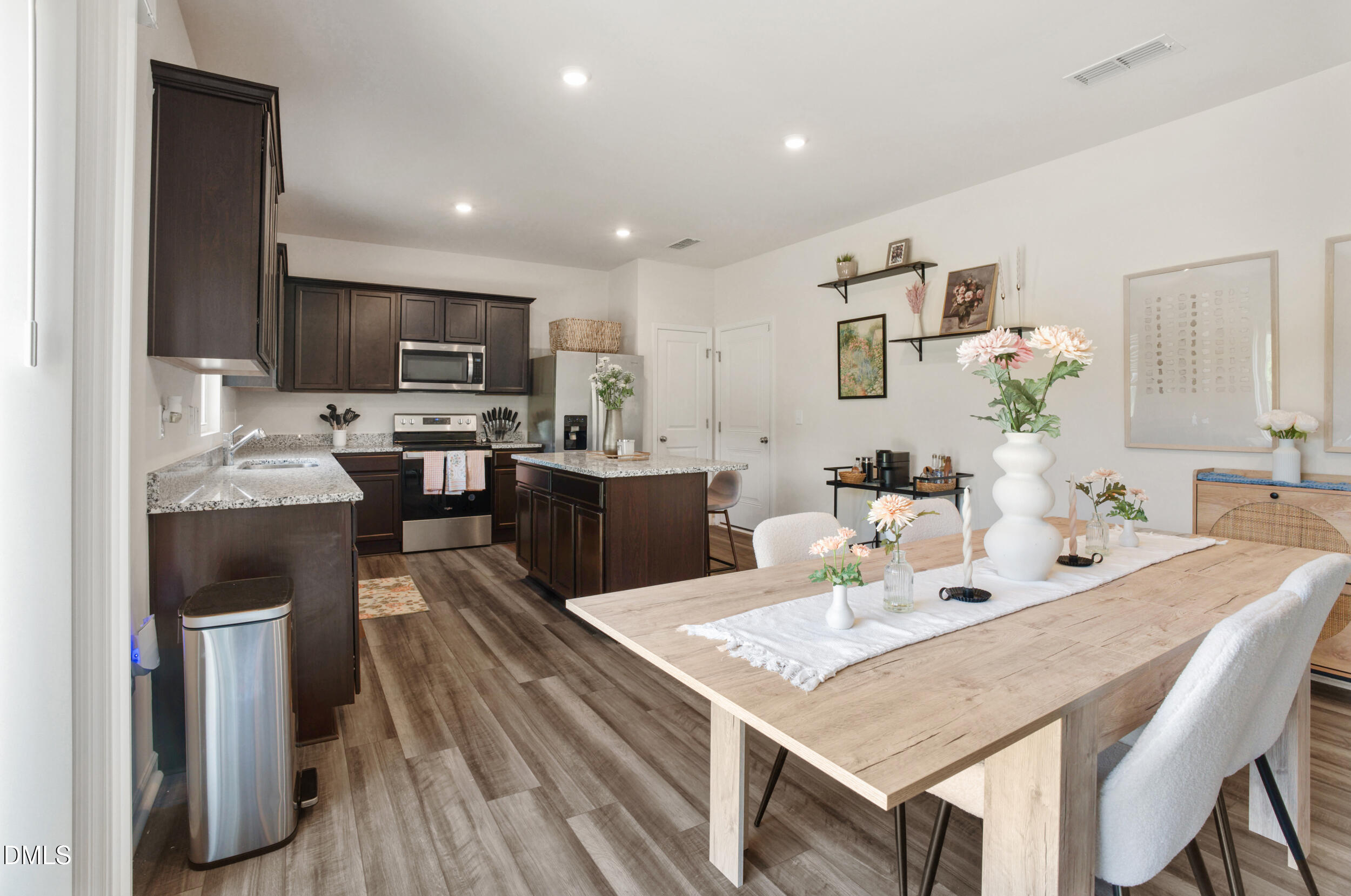 1416 Heron Pond Street Property Photo 4