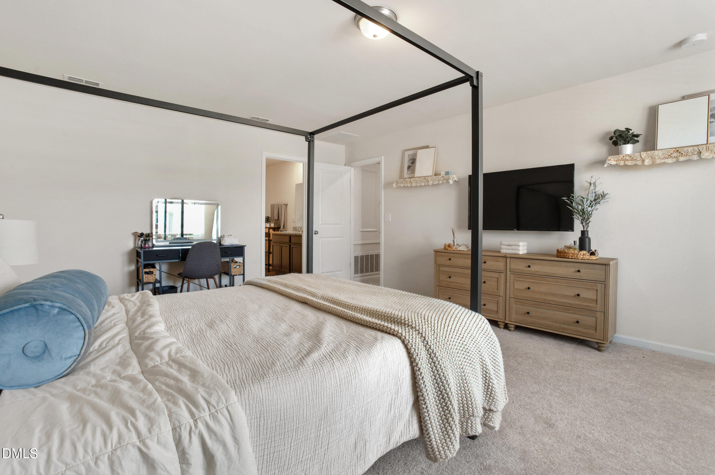 1416 Heron Pond Street Property Photo 18
