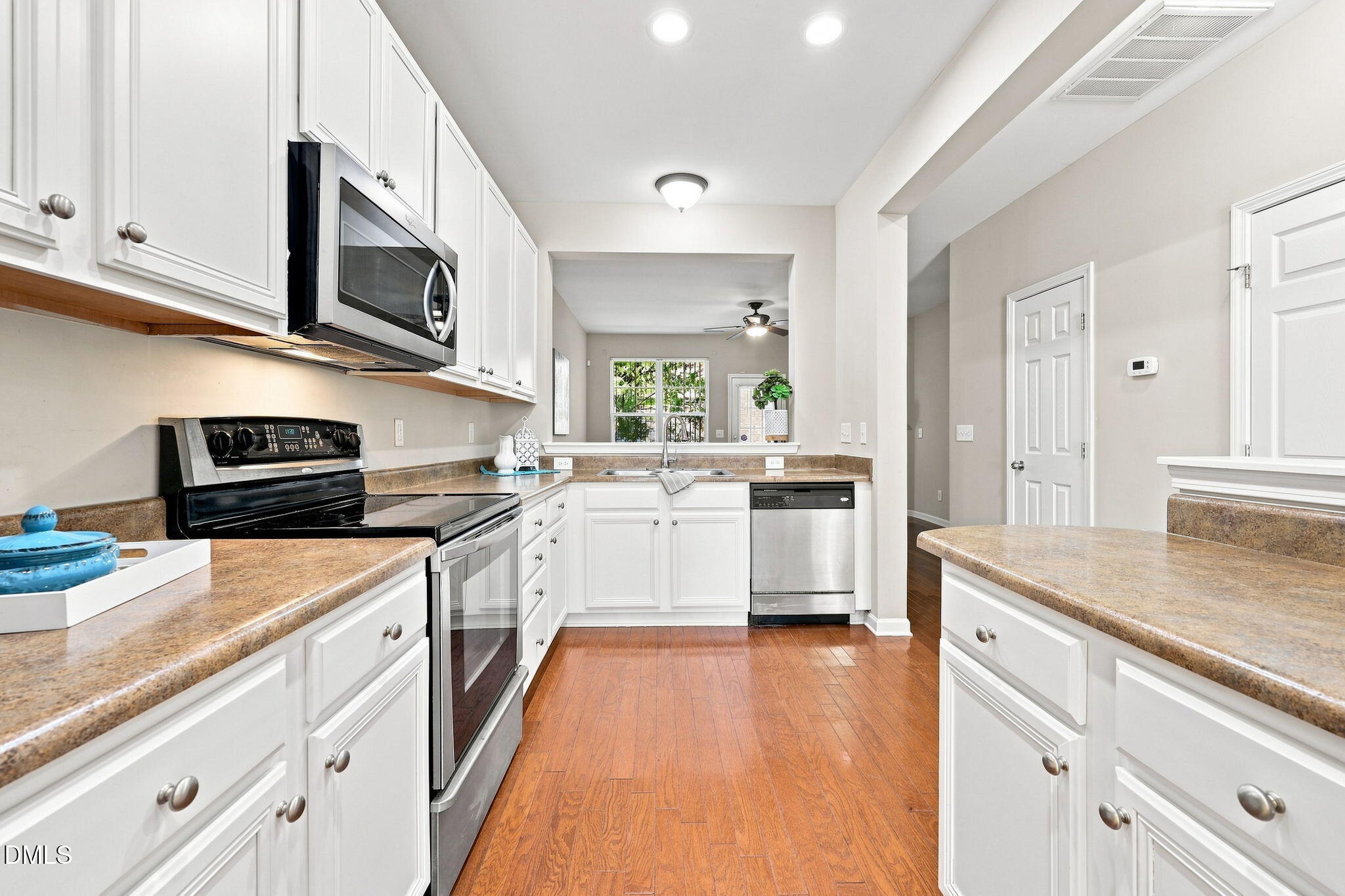 6641 Clarksburg Place Property Photo 7