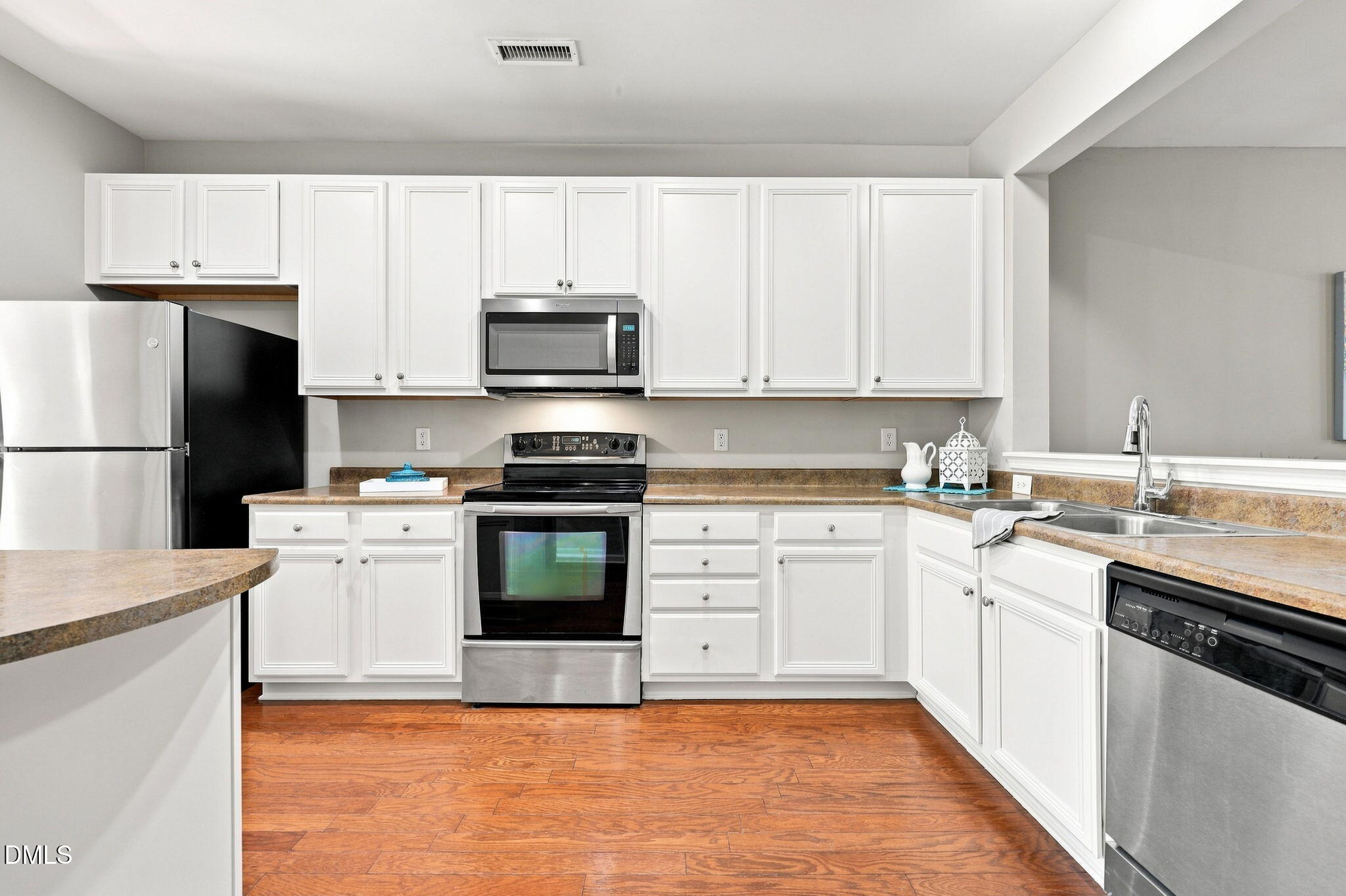 6641 Clarksburg Place Property Photo 8