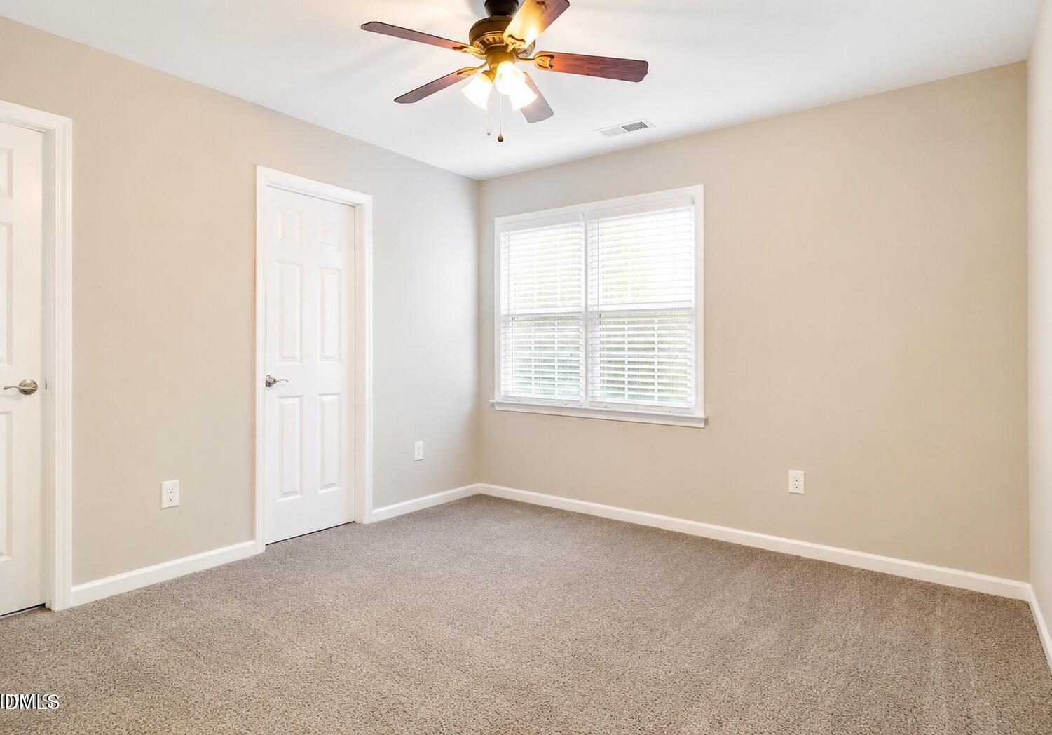1008 Mica Lamp Court Property Photo 9