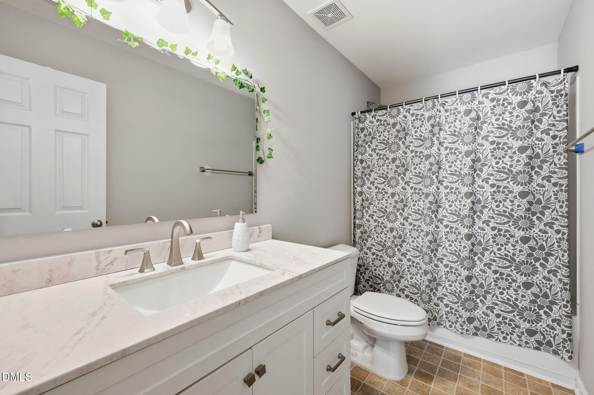 5702 Orchard Beach Lane Property Photo 27