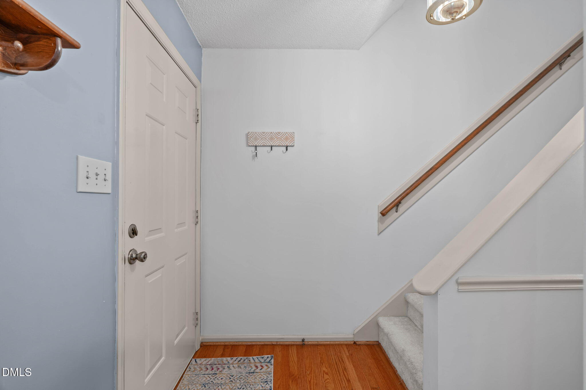 6539 English Oaks Drive Property Photo 3