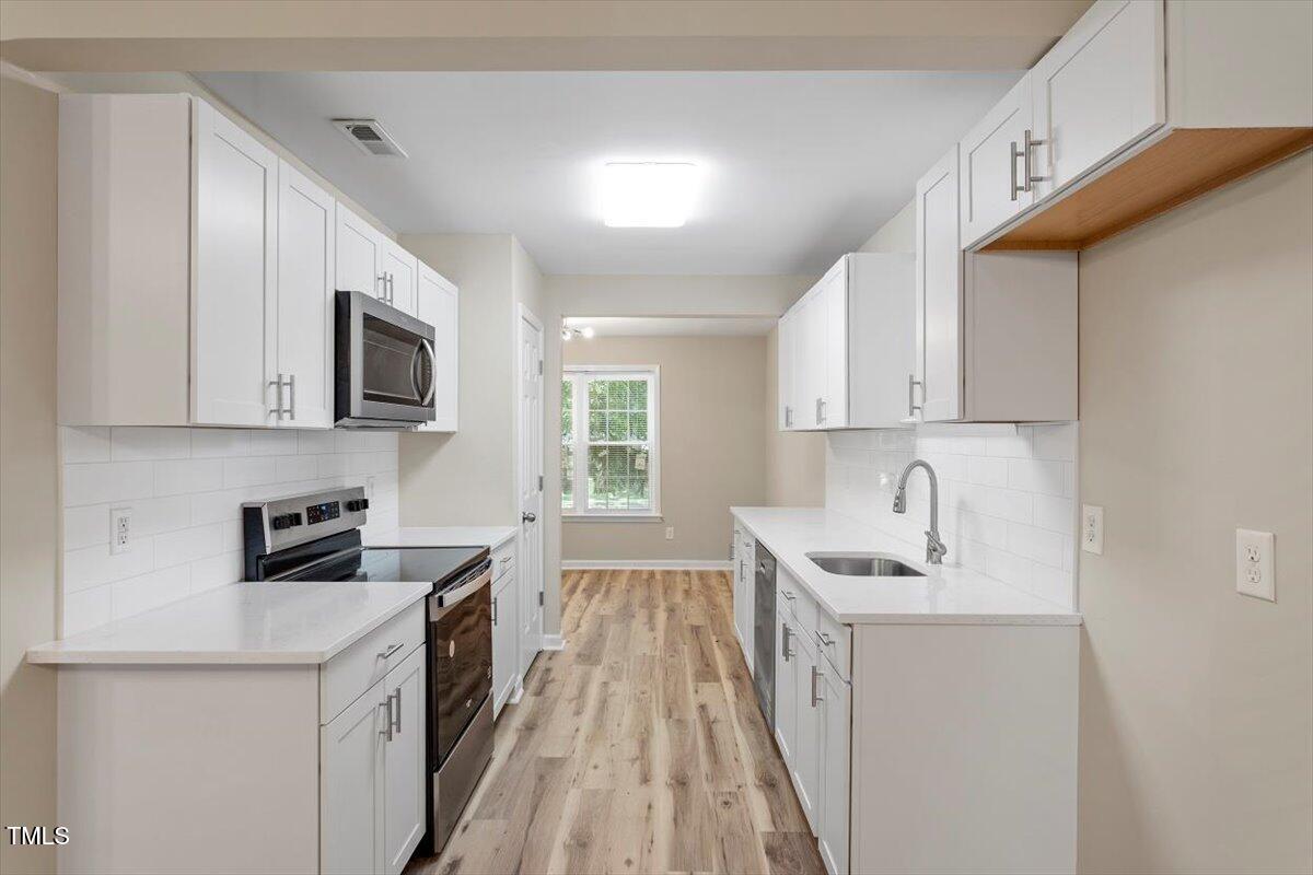 1611 Poole Road Property Photo 8