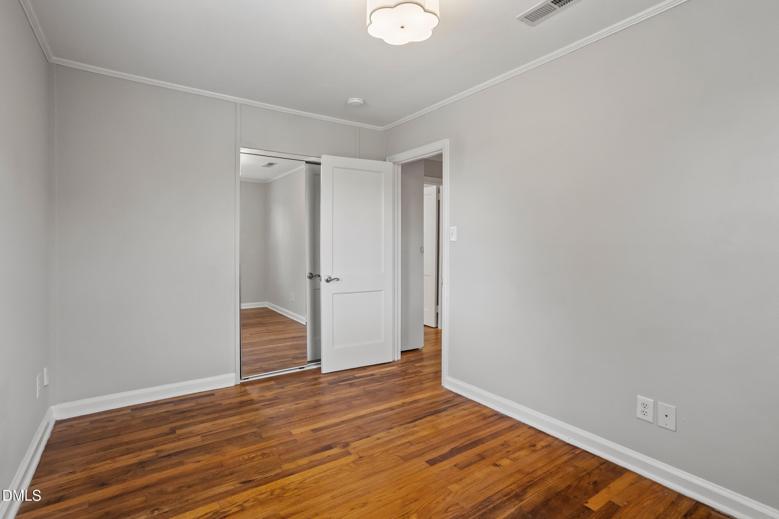 2320 Bernard Street Property Photo 23