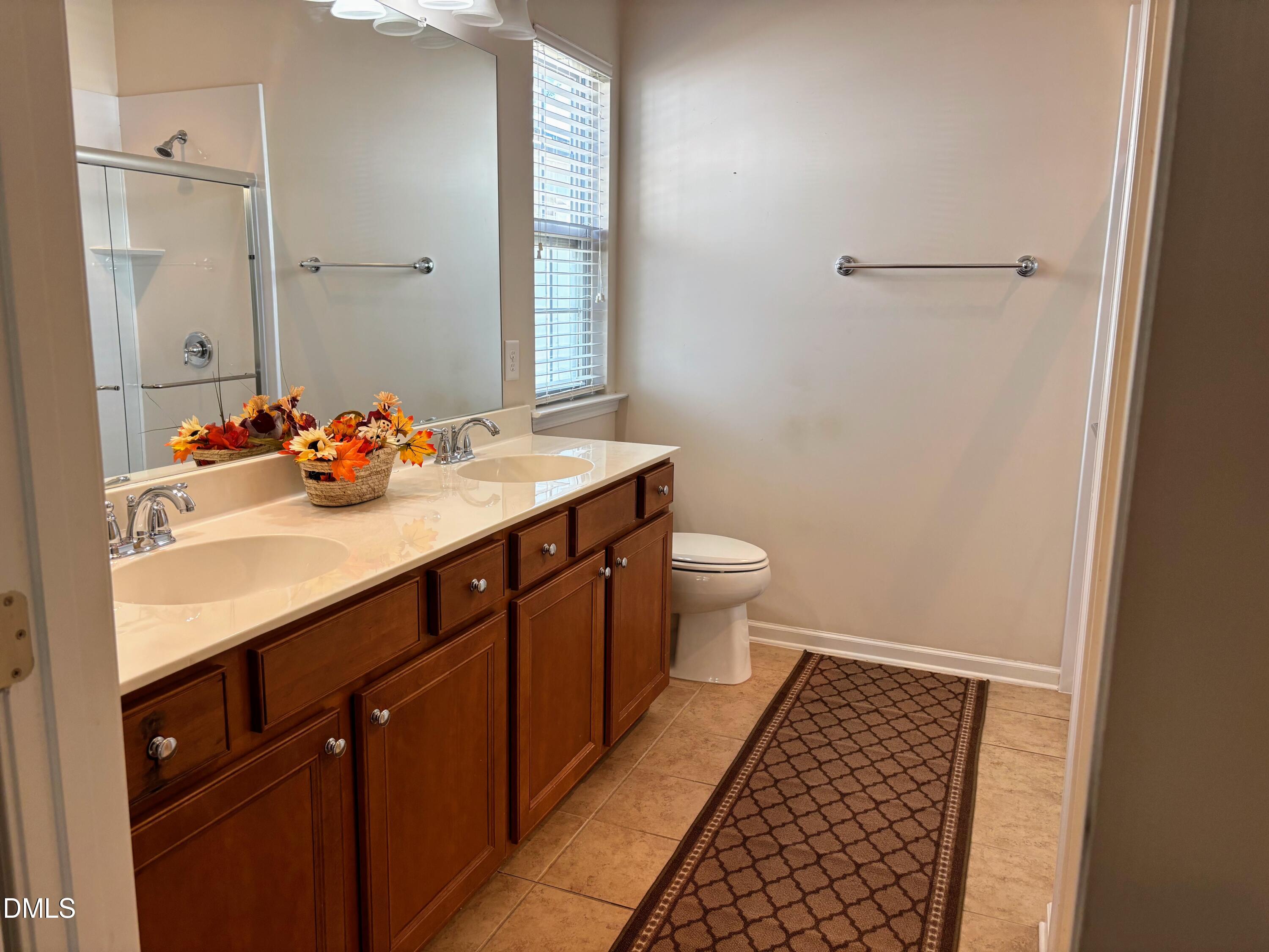 542 Tomkins Loop Property Photo 10