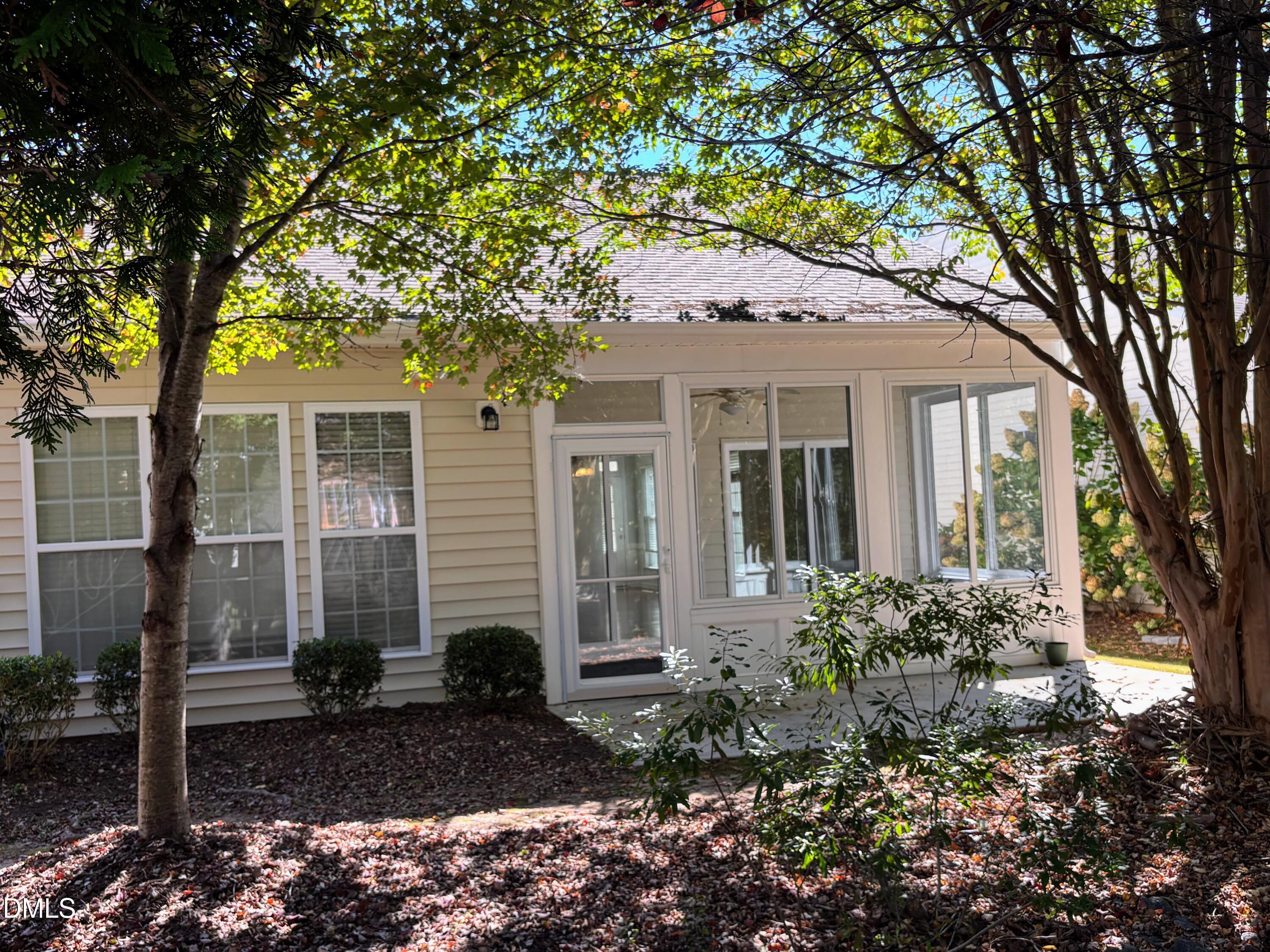 542 Tomkins Loop Property Photo 20