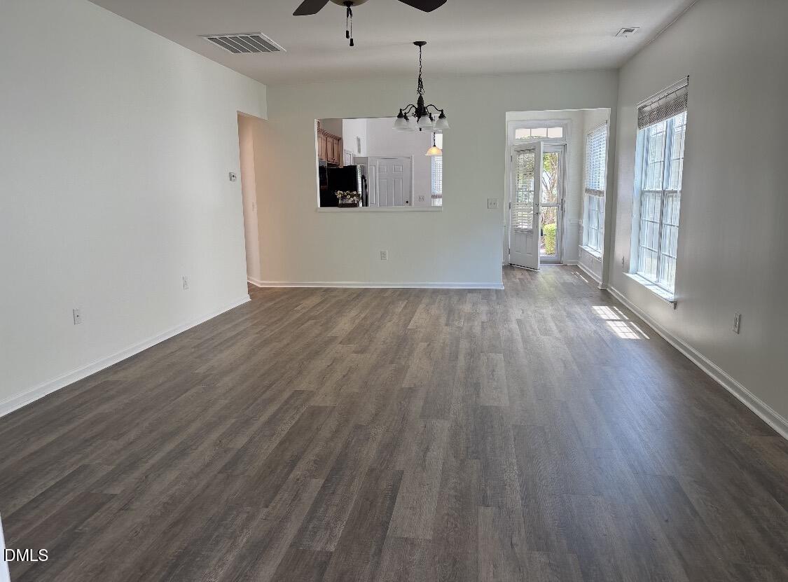 542 Tomkins Loop Property Photo 46
