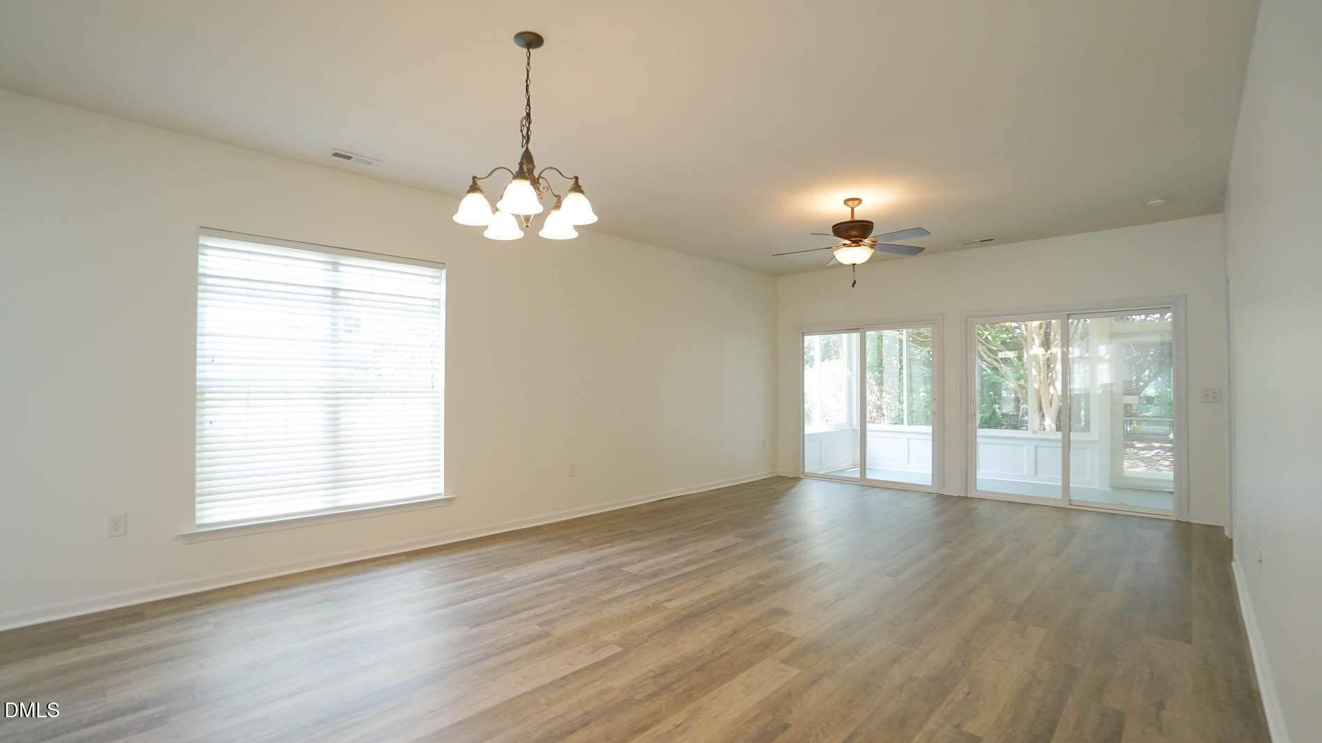 542 Tomkins Loop Property Photo 72