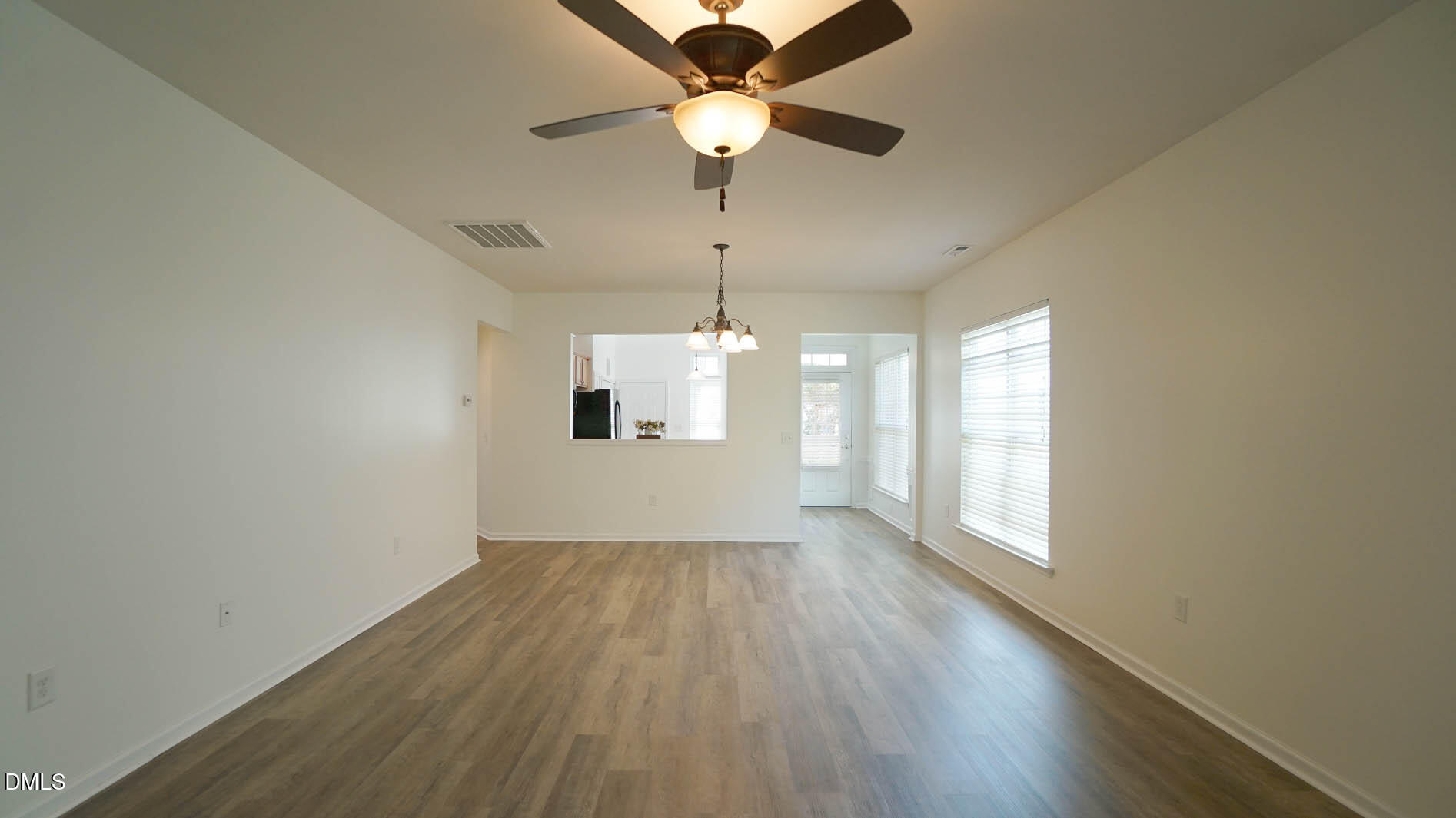 542 Tomkins Loop Property Photo 73