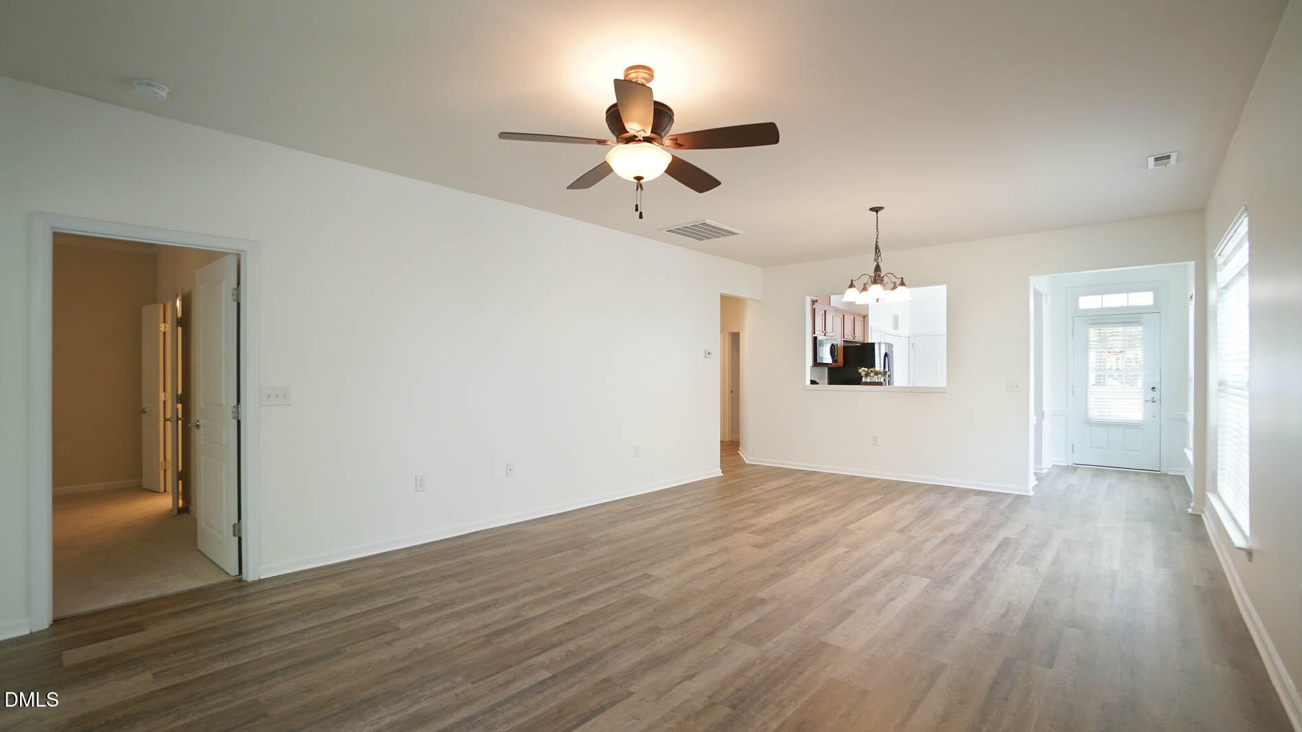 542 Tomkins Loop Property Photo 74