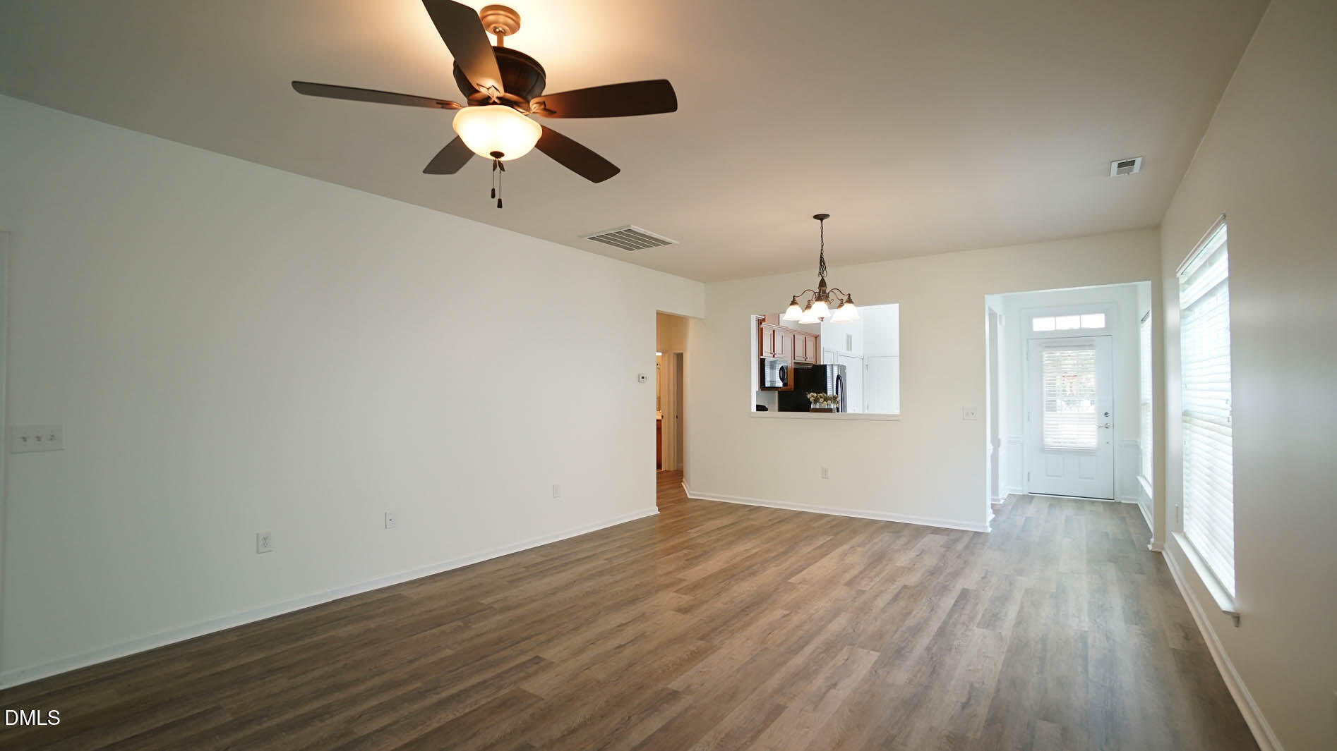 542 Tomkins Loop Property Photo 75