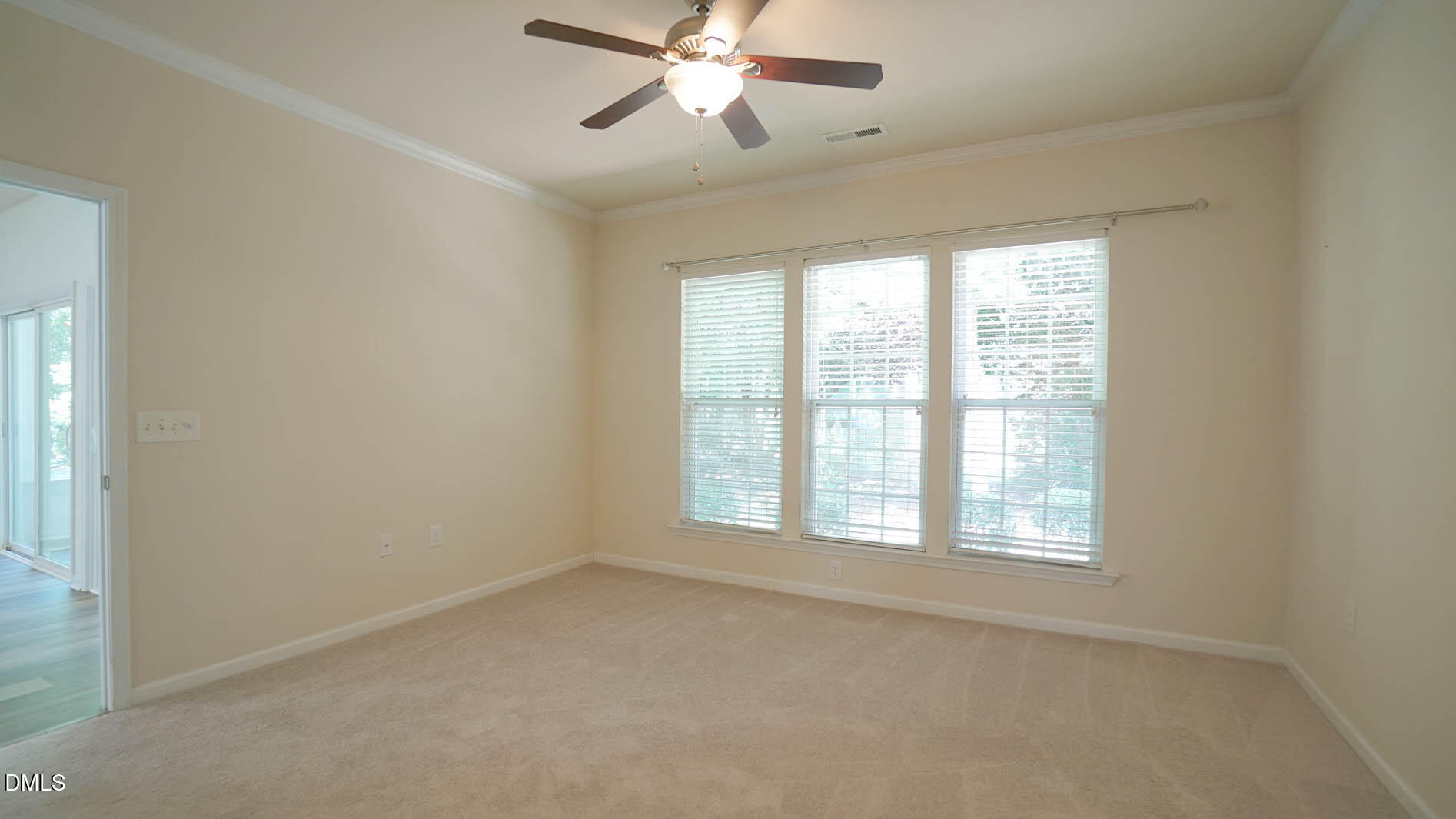 542 Tomkins Loop Property Photo 77