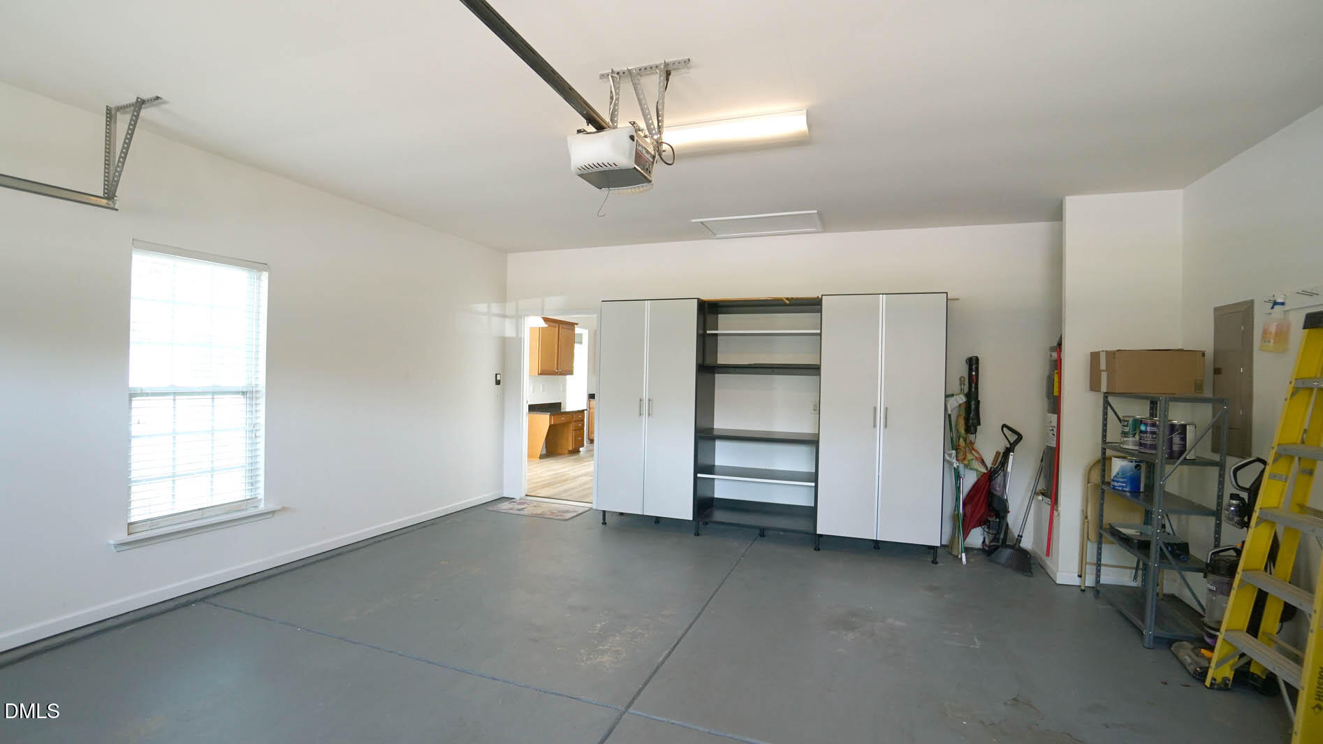 542 Tomkins Loop Property Photo 94