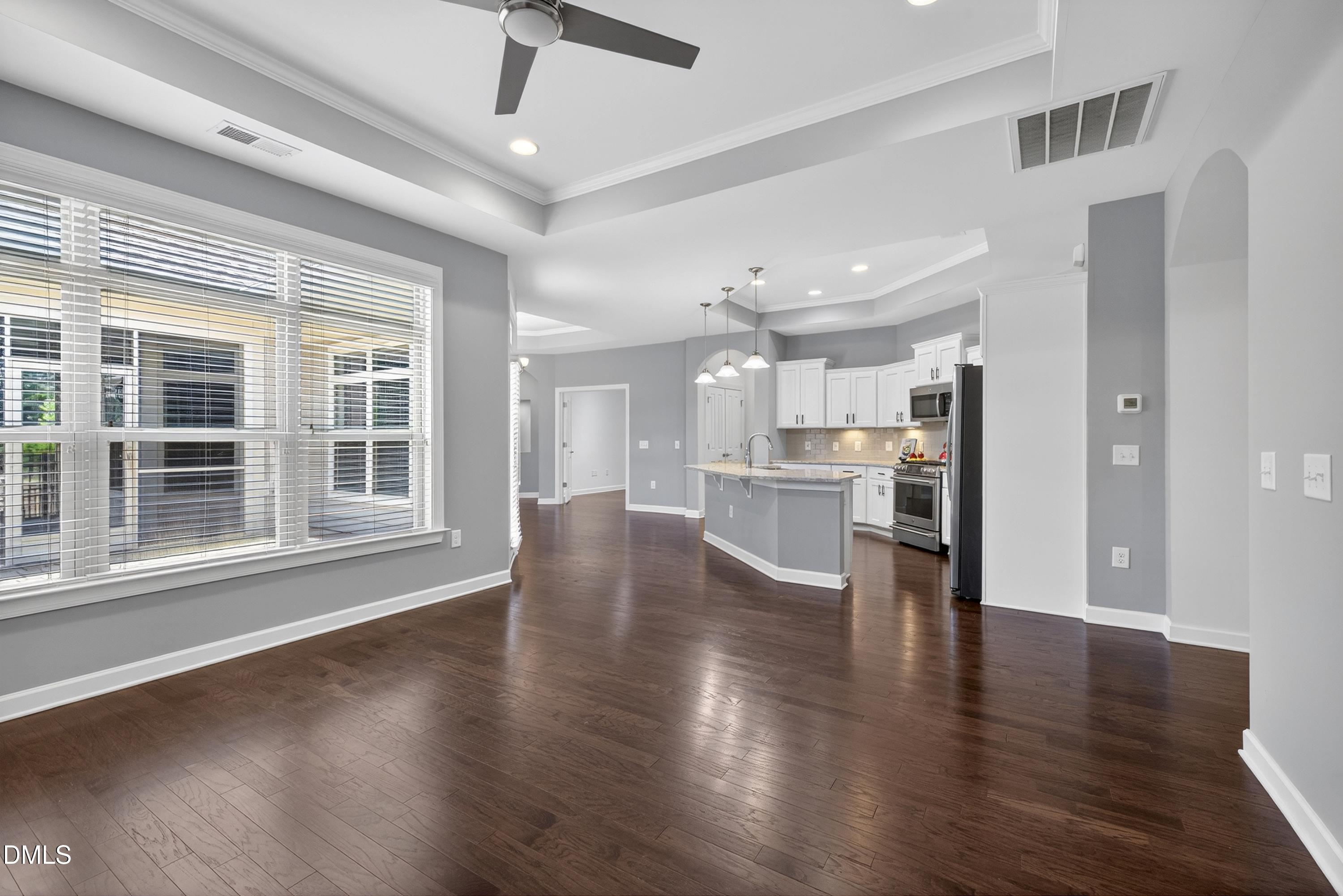 1512 Fountainview Drive Property Photo 12
