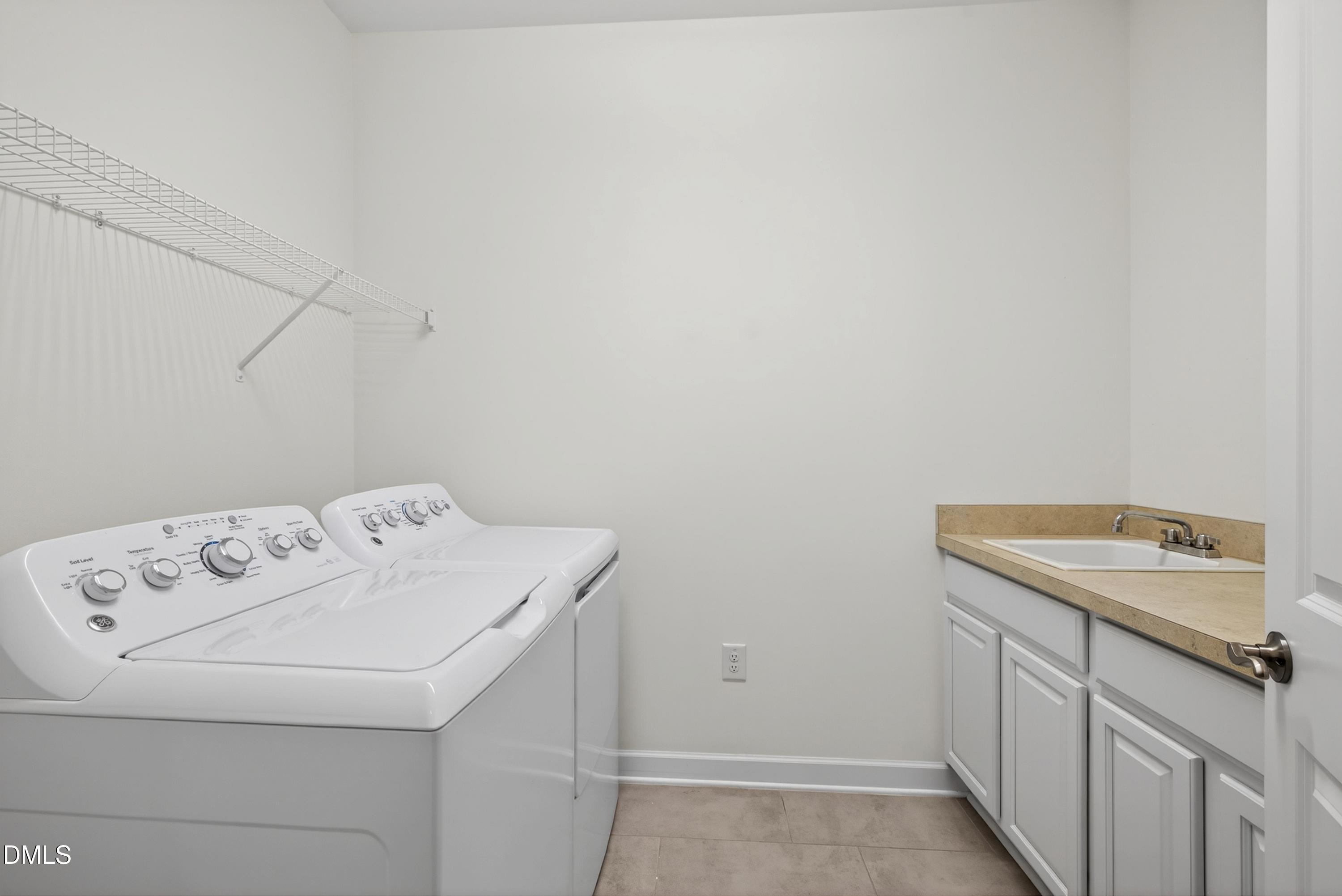 1512 Fountainview Drive Property Photo 30