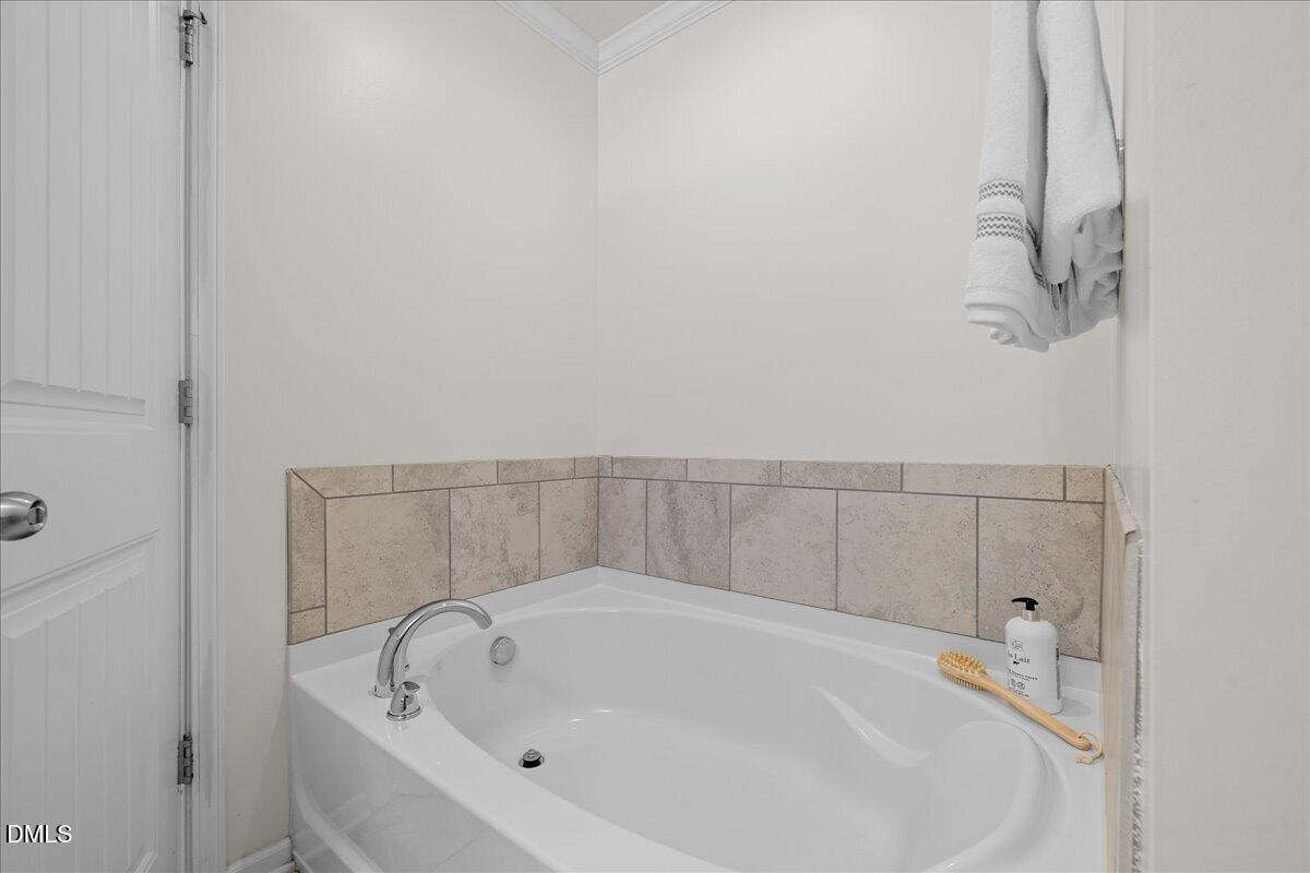 3834 Prince Noah Loop Property Photo 10