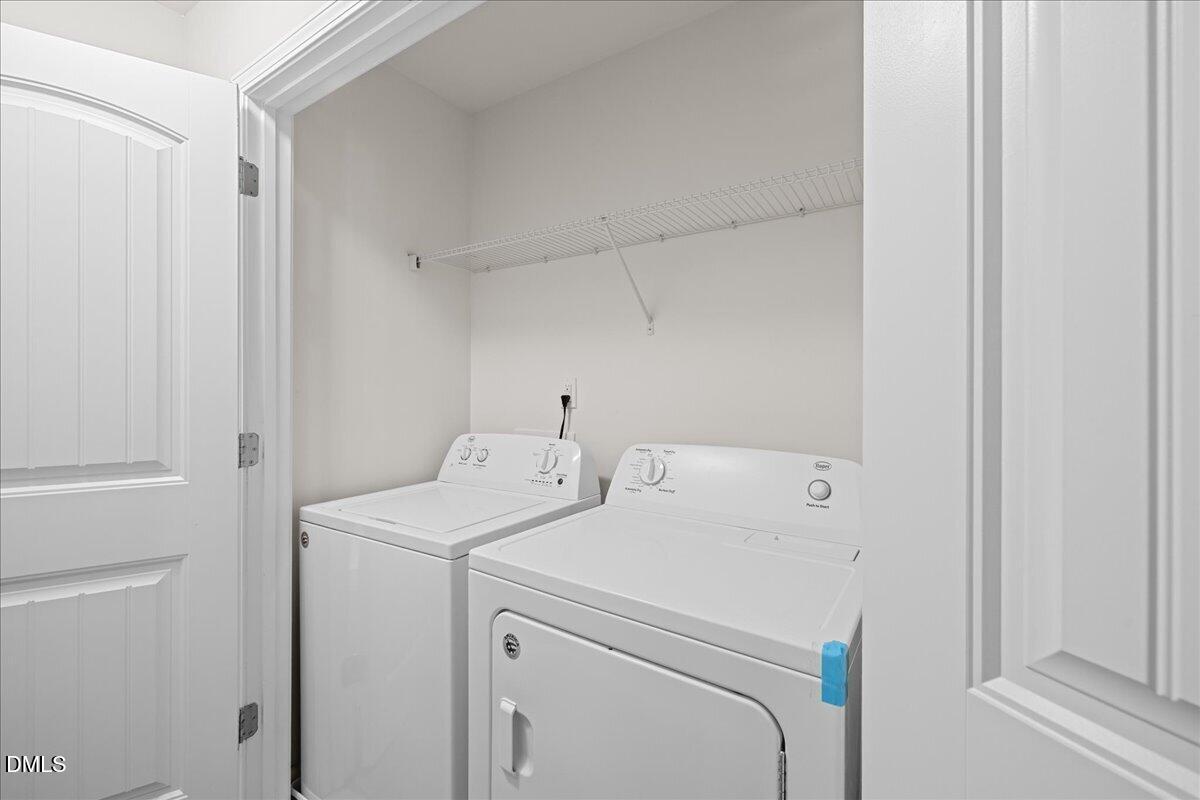 3834 Prince Noah Loop Property Photo 28