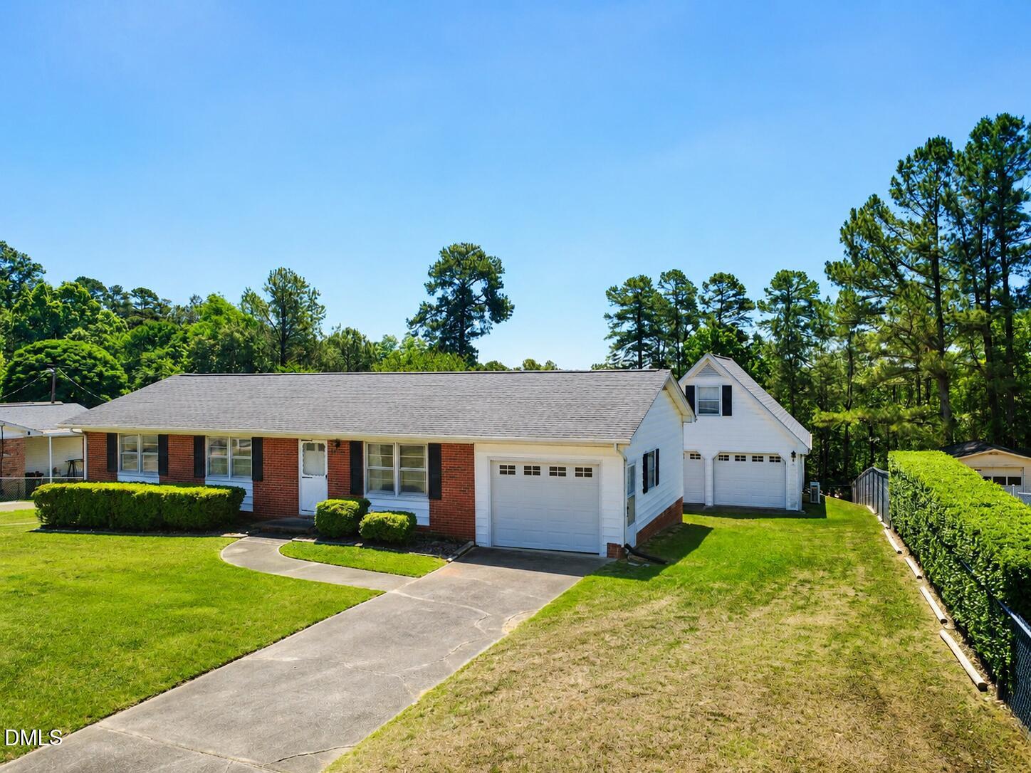 2409 Landis Drive Property Photo 1
