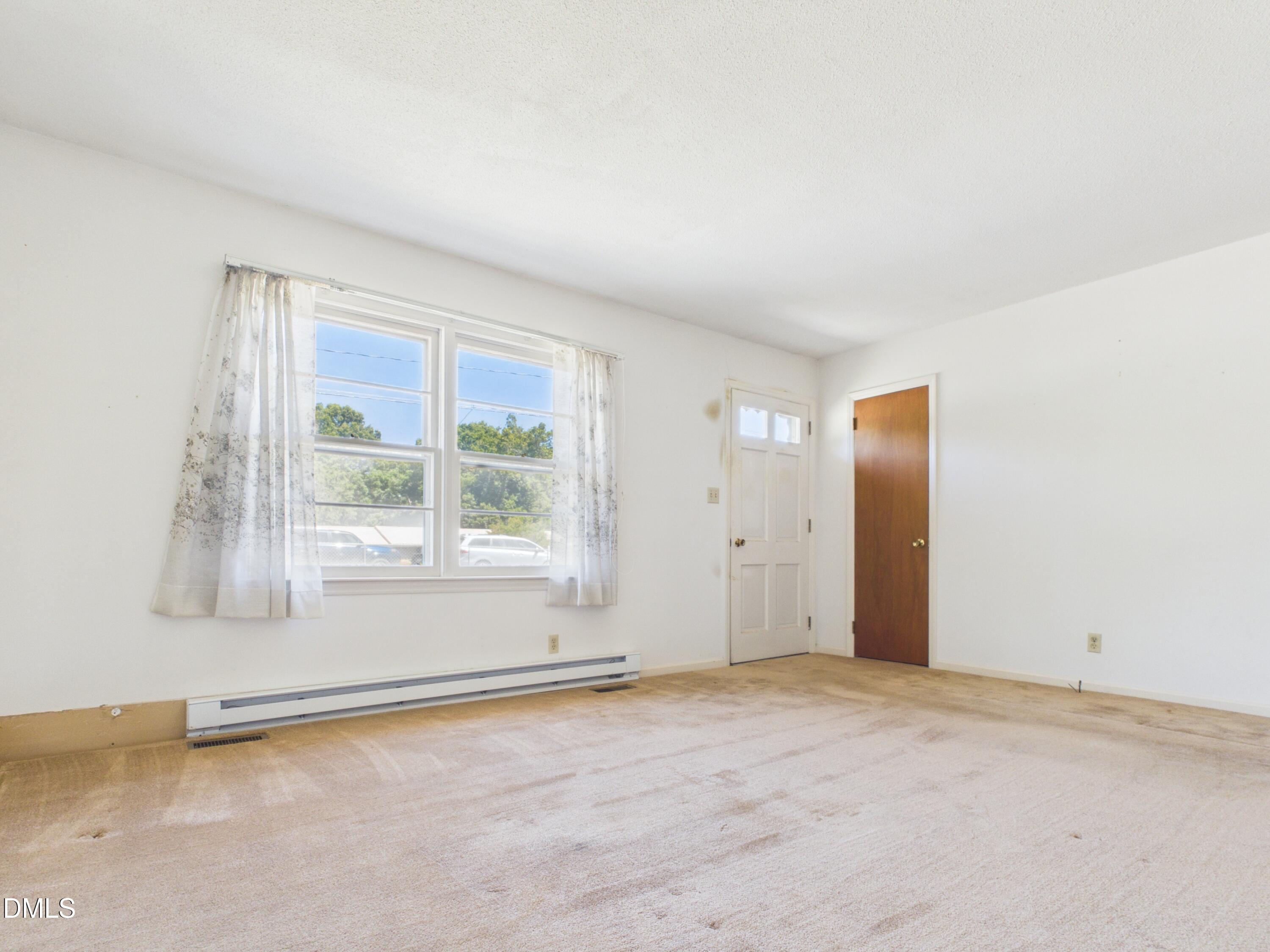 2409 Landis Drive Property Photo 8