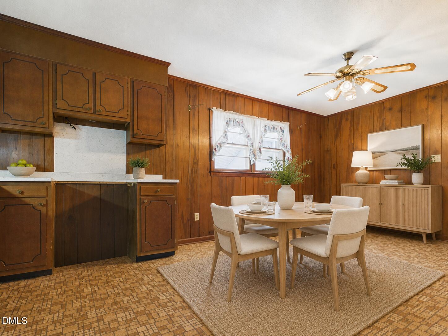 2409 Landis Drive Property Photo 12