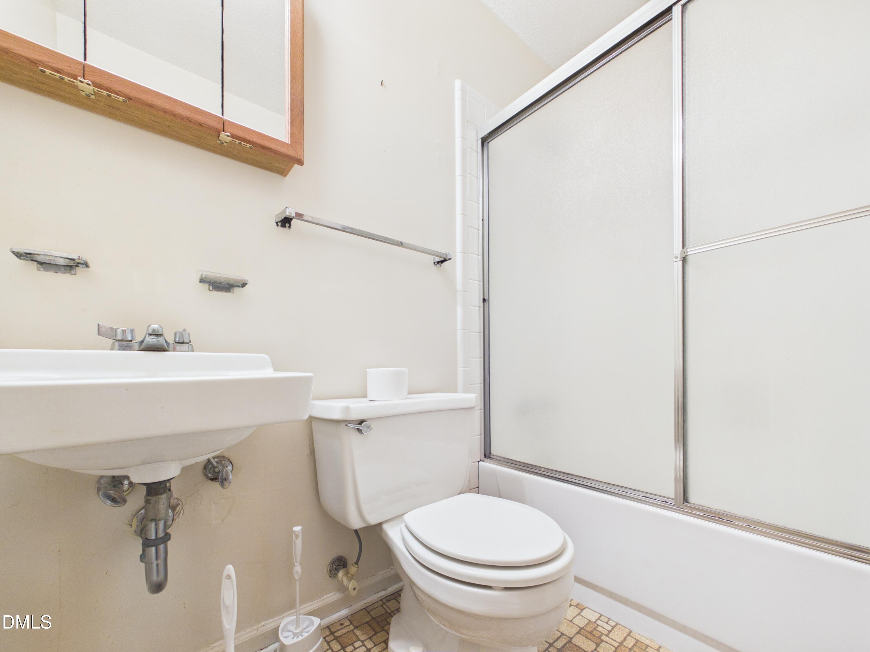 2409 Landis Drive Property Photo 24