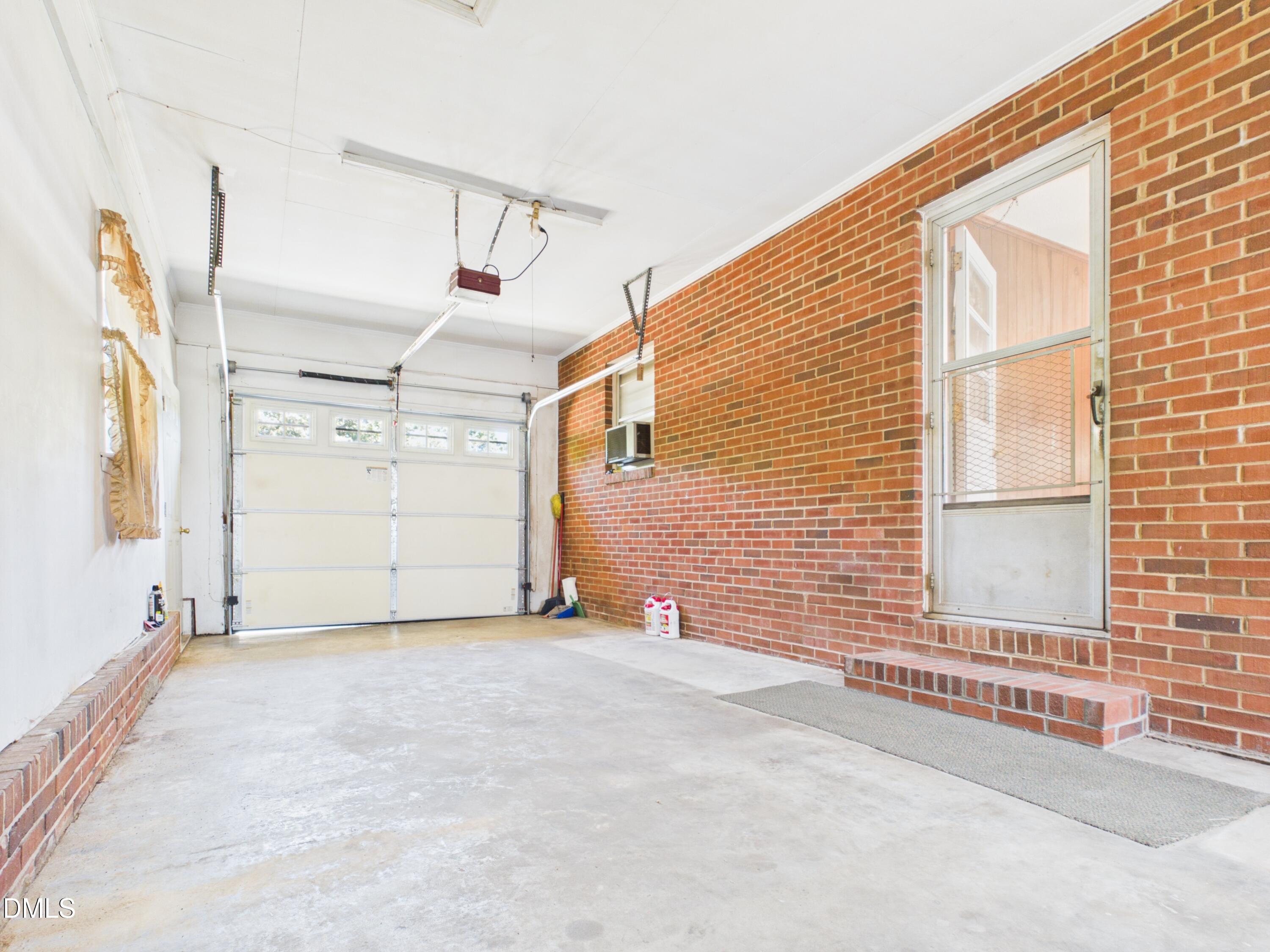 2409 Landis Drive Property Photo 30