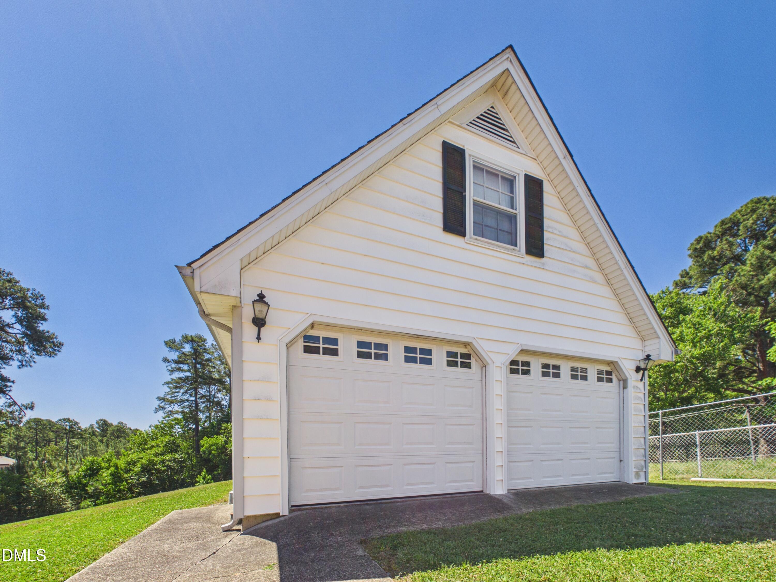 2409 Landis Drive Property Photo 32
