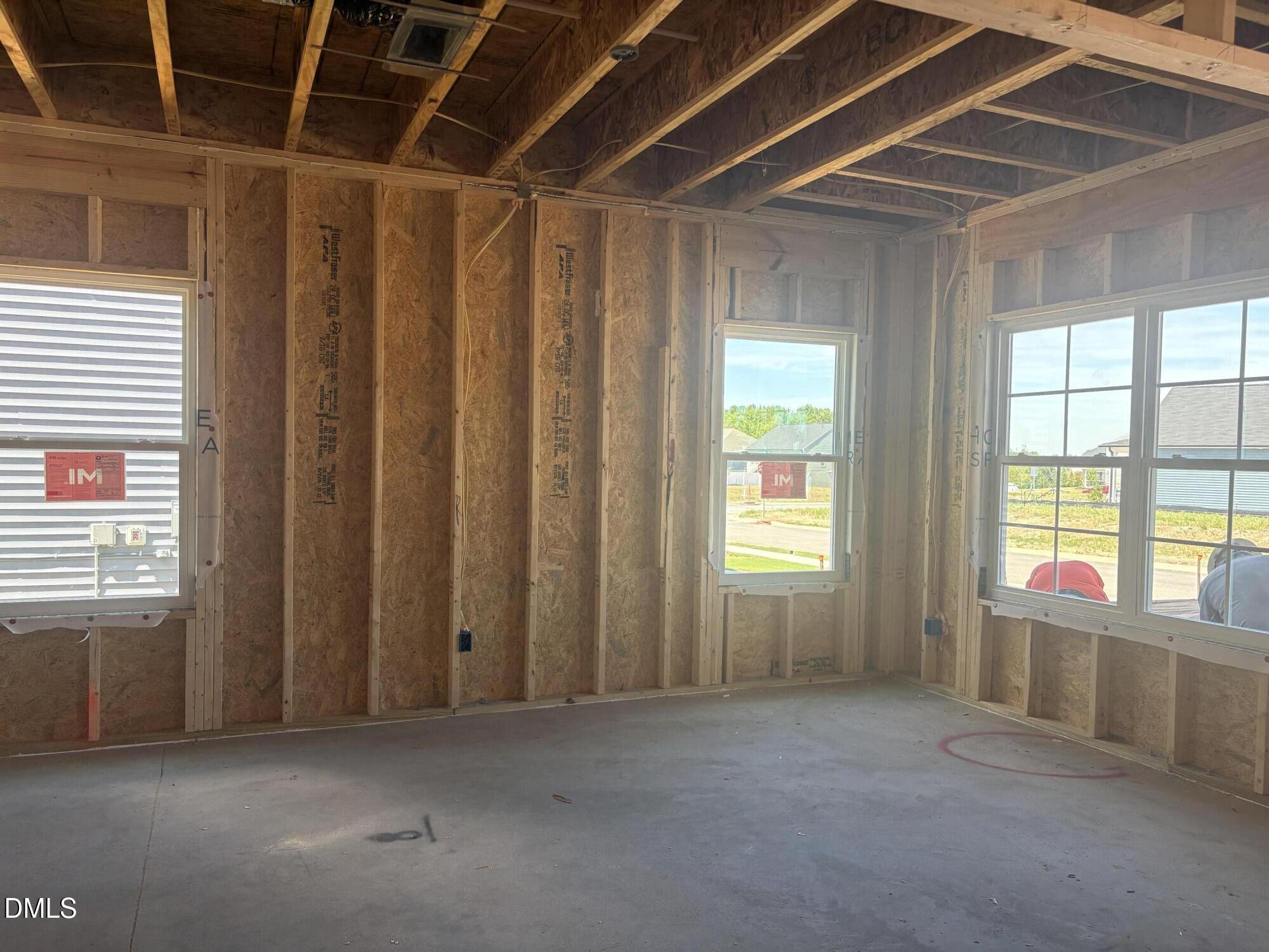 425 Contempo Drive 1 Property Photo 4