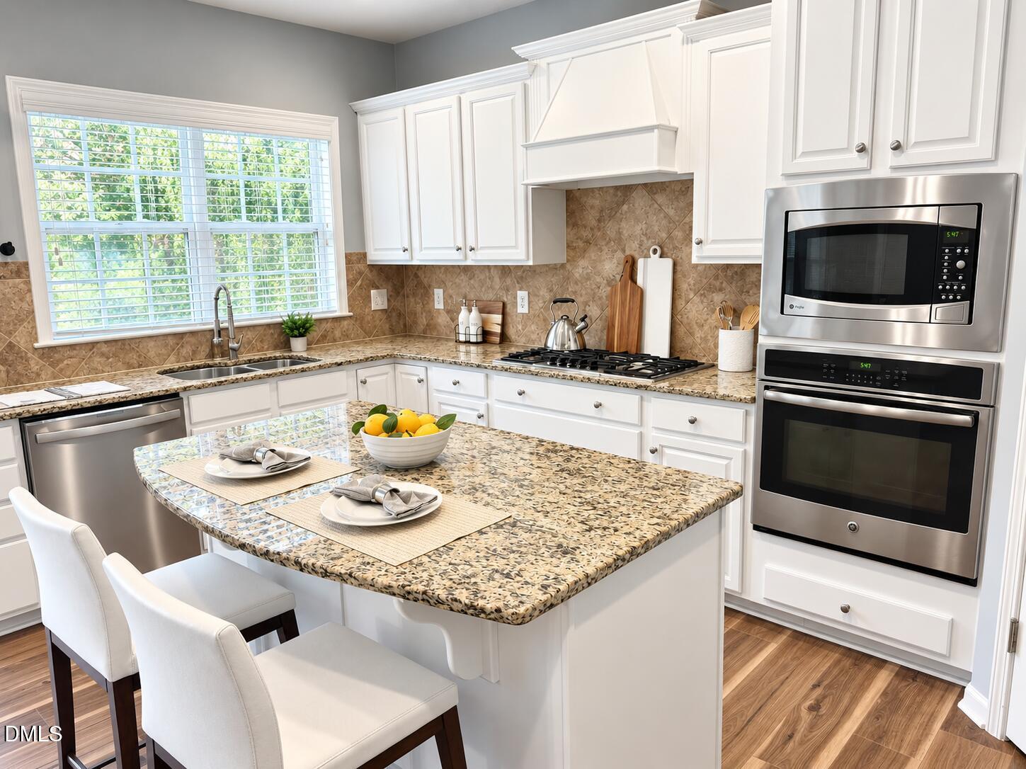 120 Amiable Loop Property Photo 3