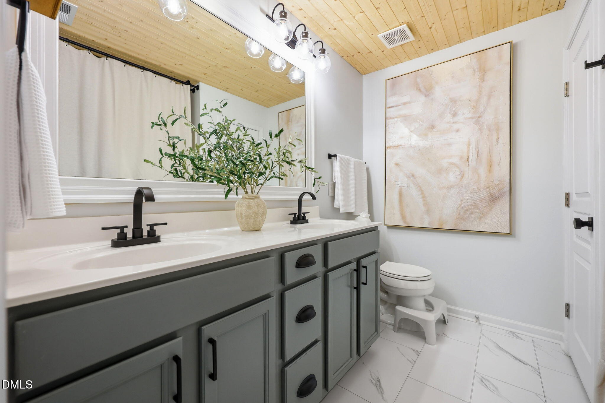 1115 Ileagnes Road Property Photo 20