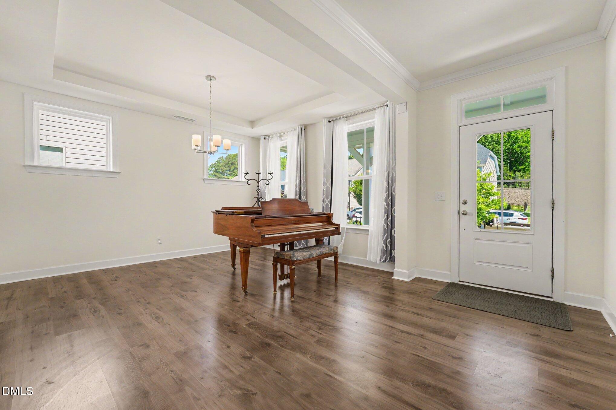 132 Woodstaff Avenue Property Photo 8