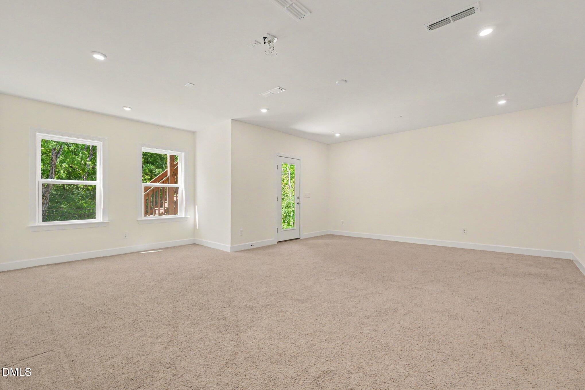 132 Woodstaff Avenue Property Photo 17
