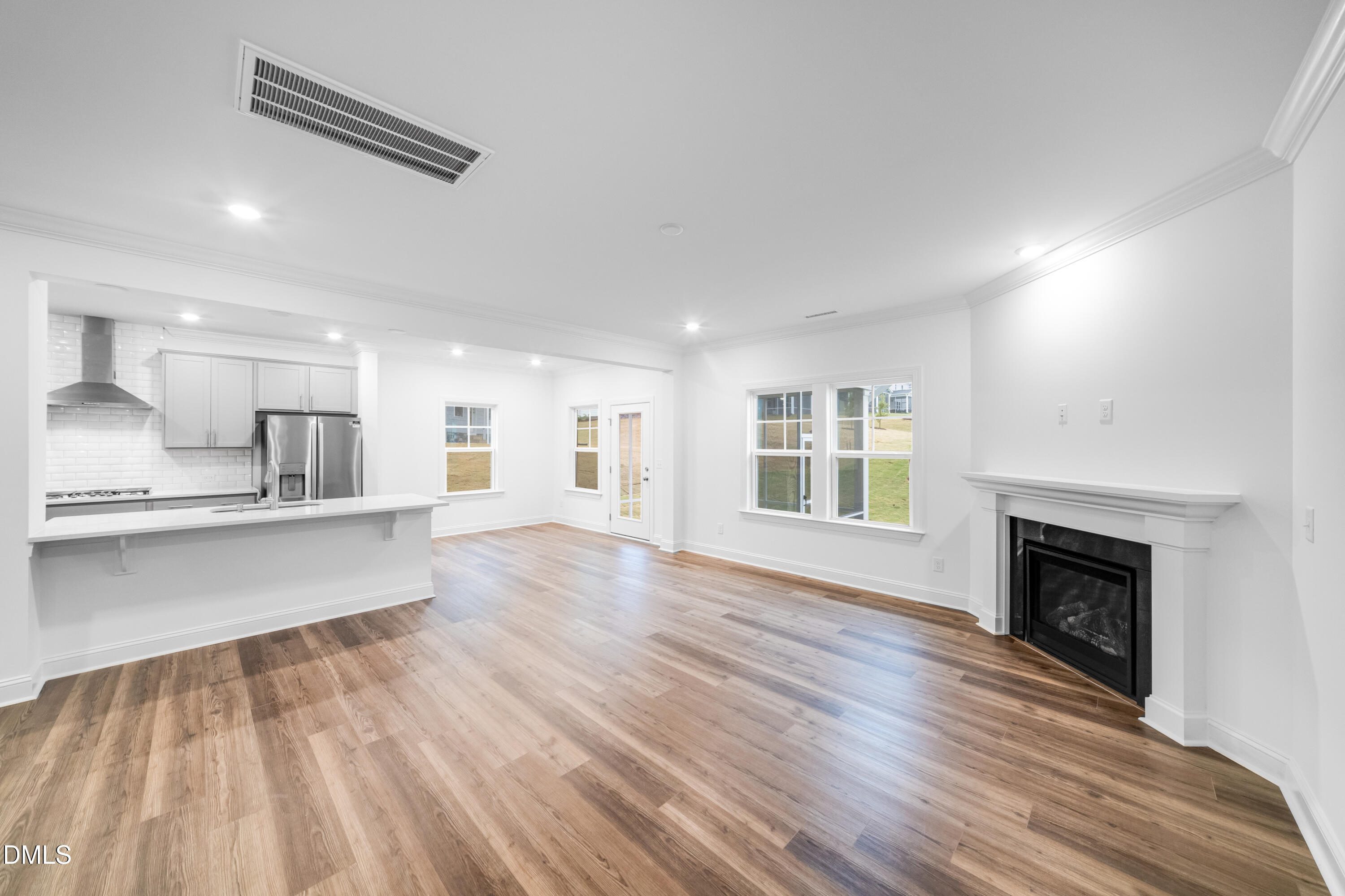 860 Cassa Clubhouse Way Property Photo 3