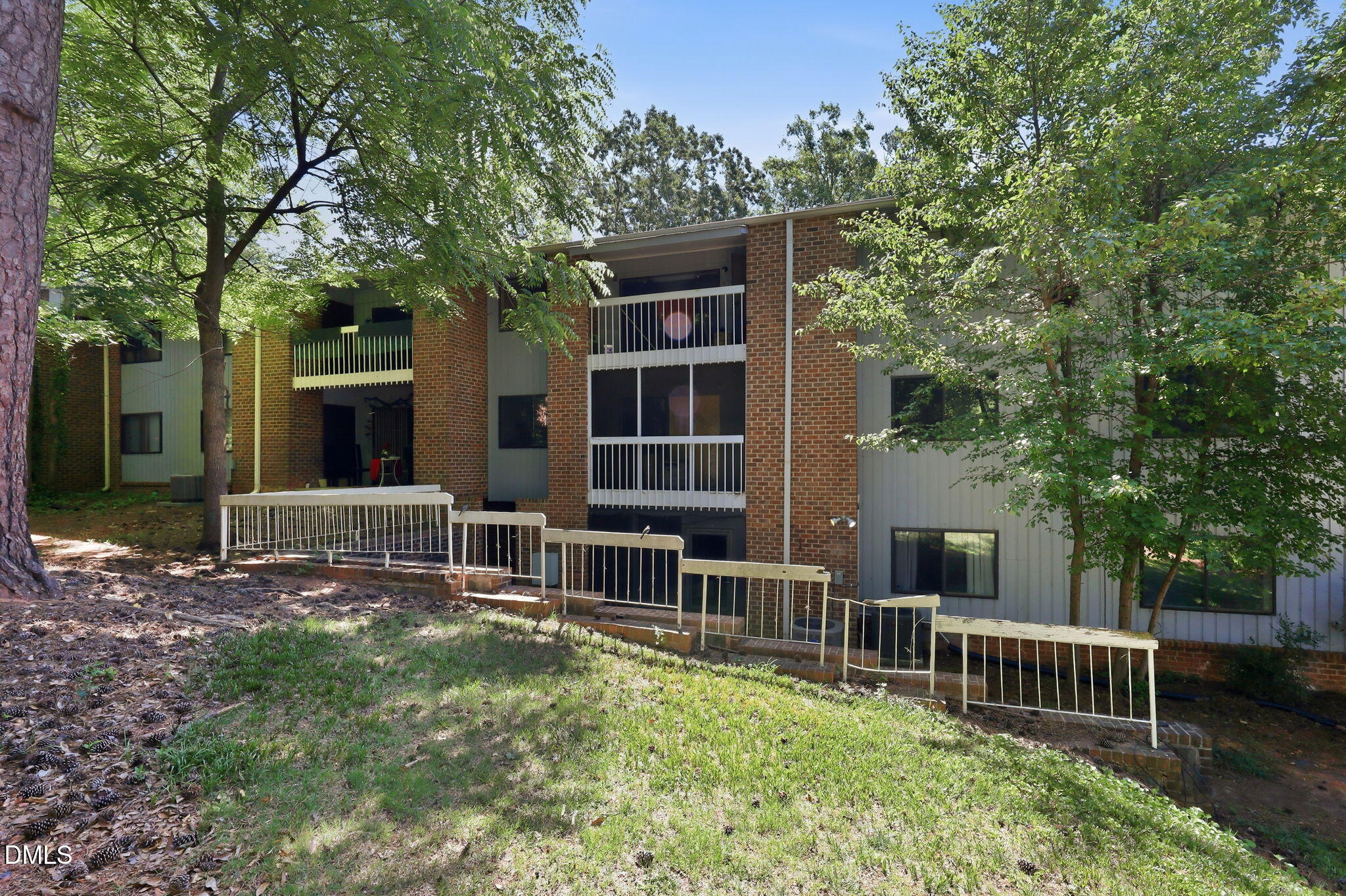 1008 Sandlin Place B Property Photo 27