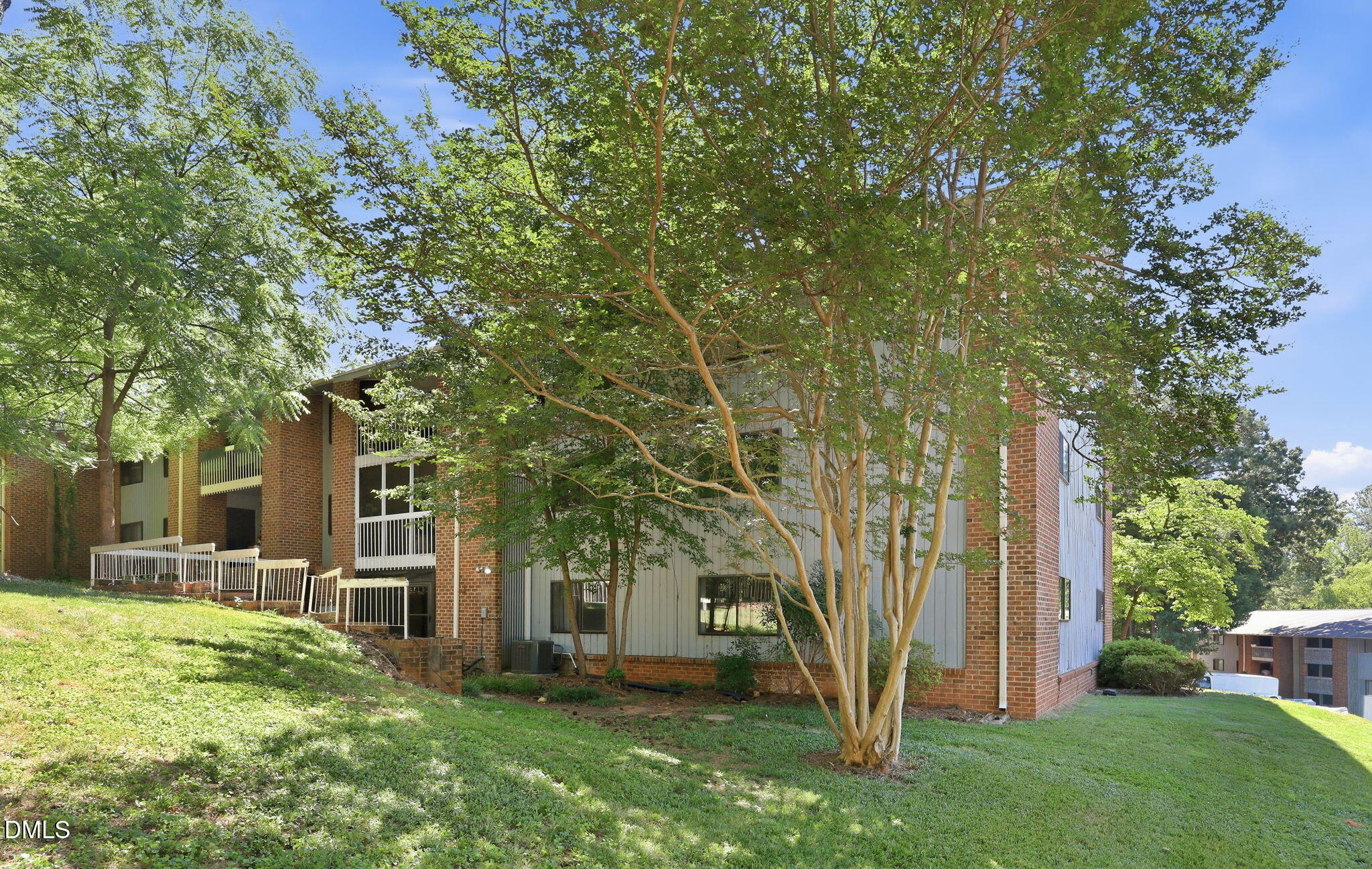 1008 Sandlin Place B Property Photo 29